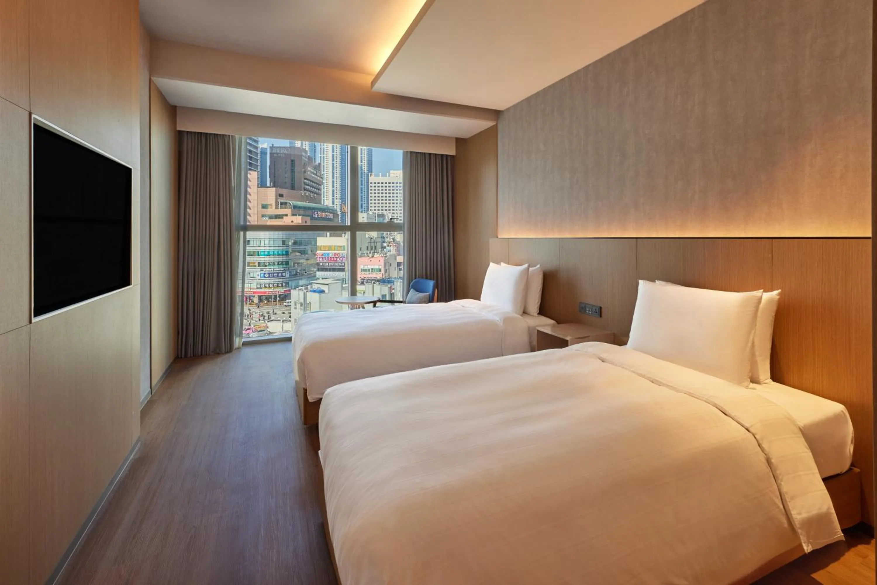 Bed in L7 HAEUNDAE by LOTTE HOTELS