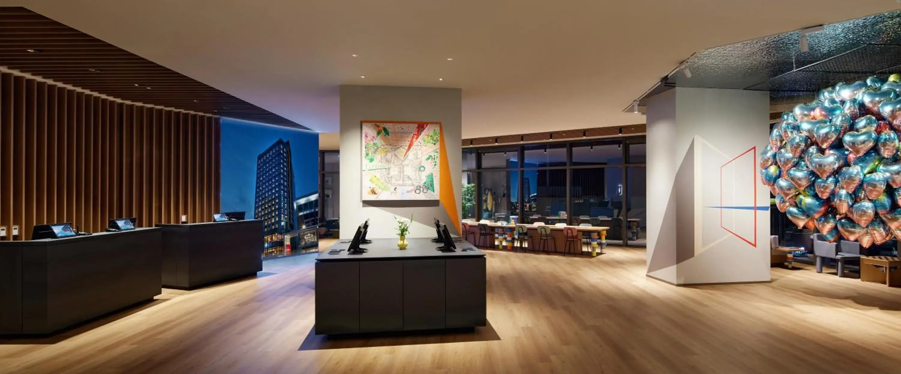 Lobby or reception in L7 HAEUNDAE by LOTTE HOTELS Lobby or reception in L7 HAEUNDAE by LOTTE HOTELS