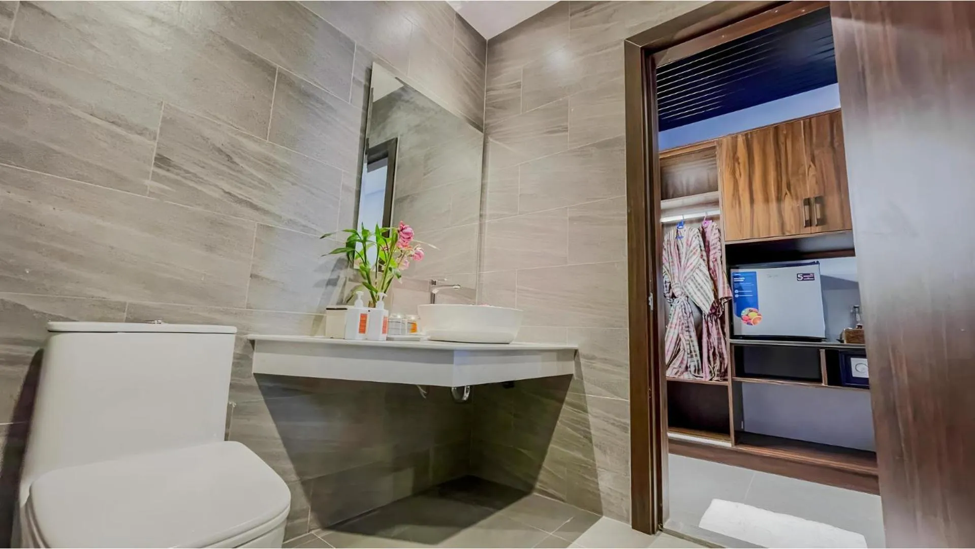 Toilet in The Luxury