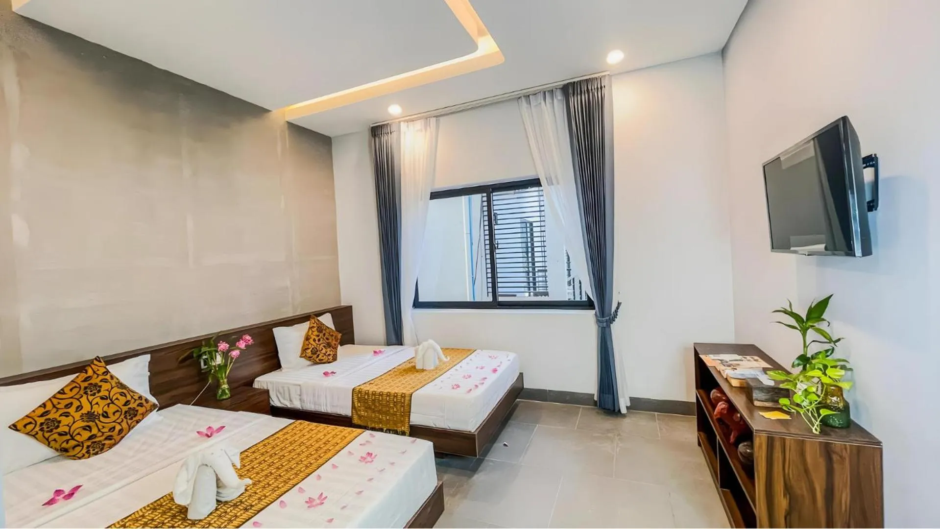 Bedroom, Bed in The Luxury