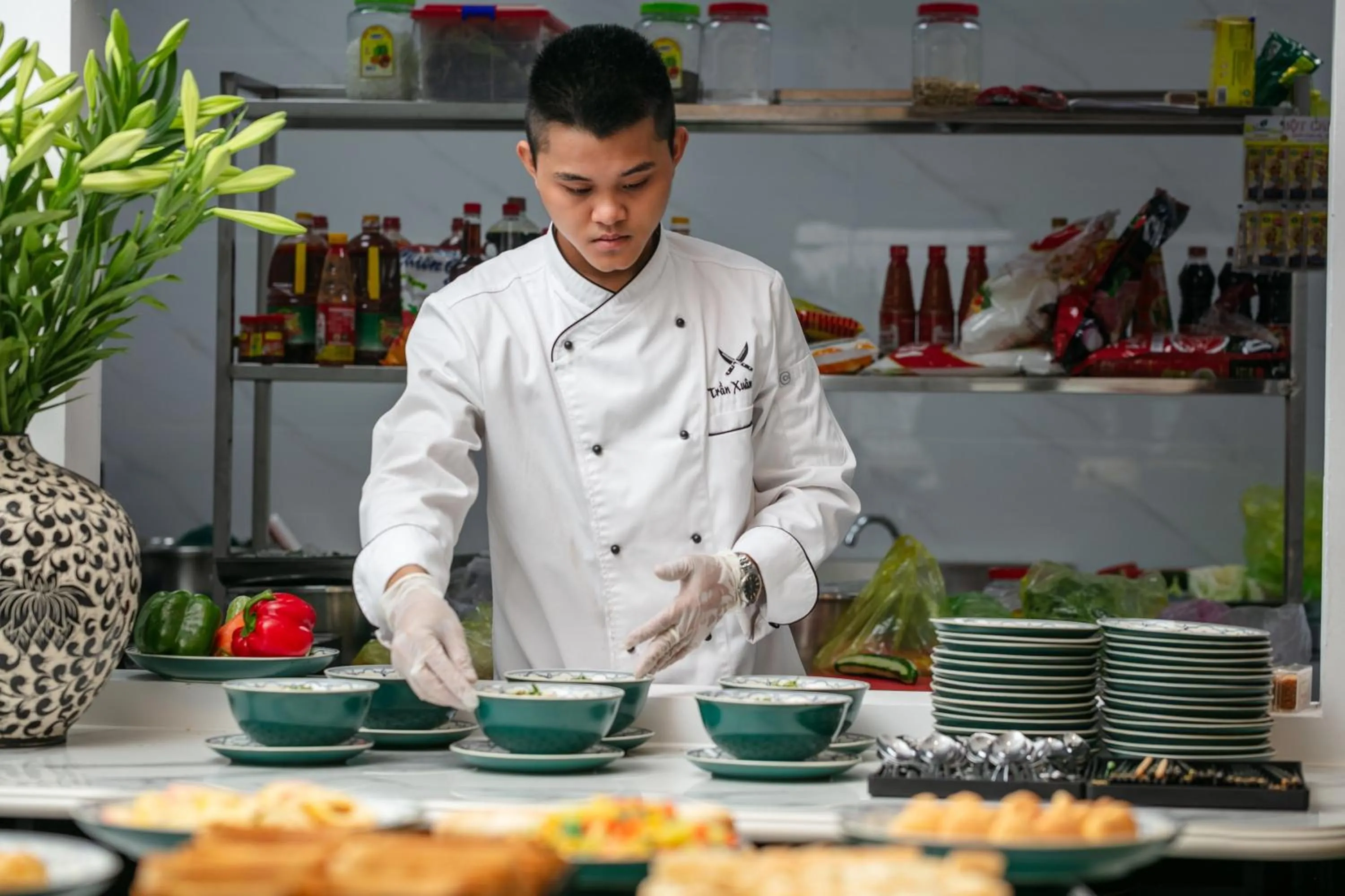 Restaurant/places to eat in Elegant Boutique Hotel Ha Long