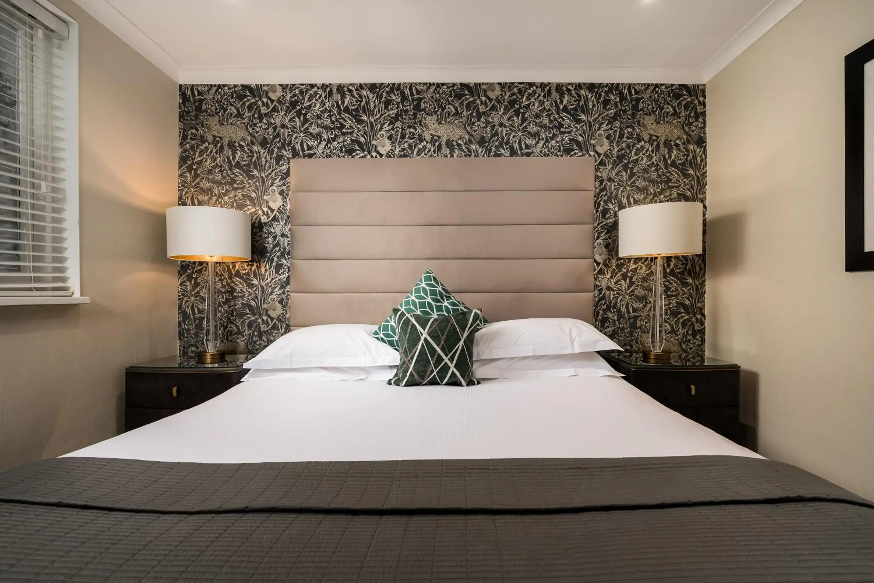 Deluxe Queen Room in The Beaufort Deluxe Queen Room in The Beaufort