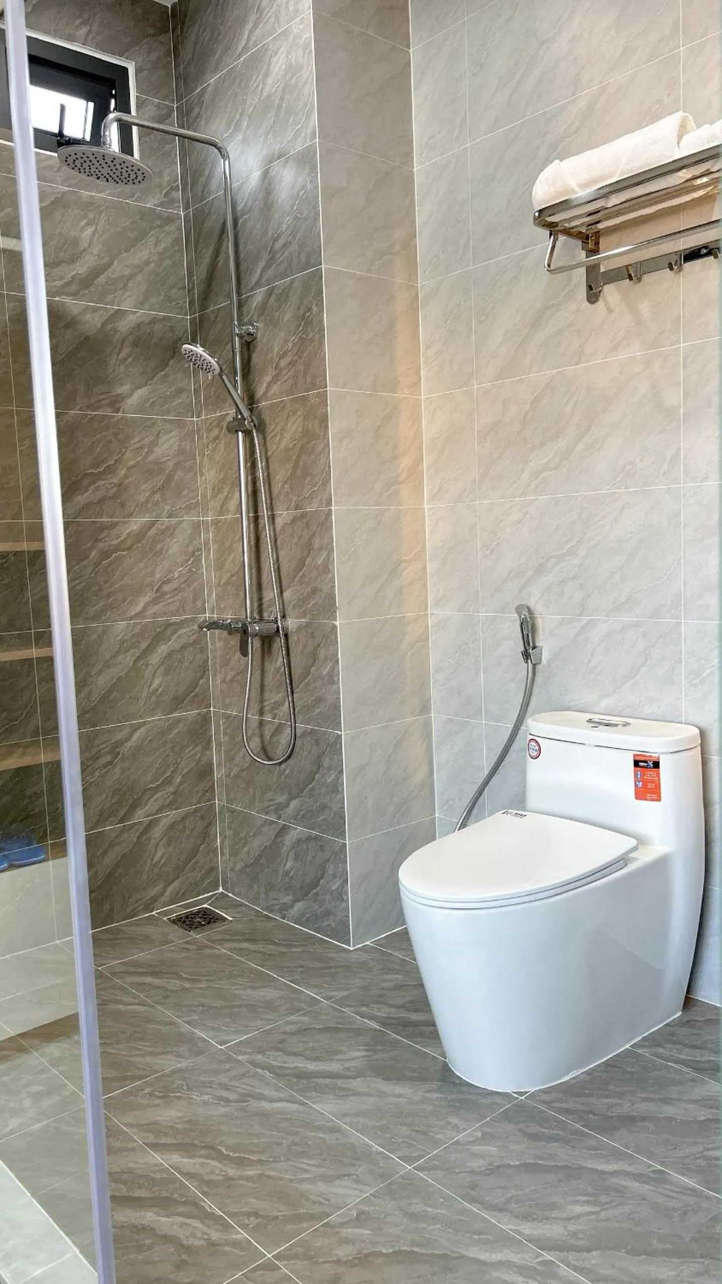 Shower in Sea Flower Homestay