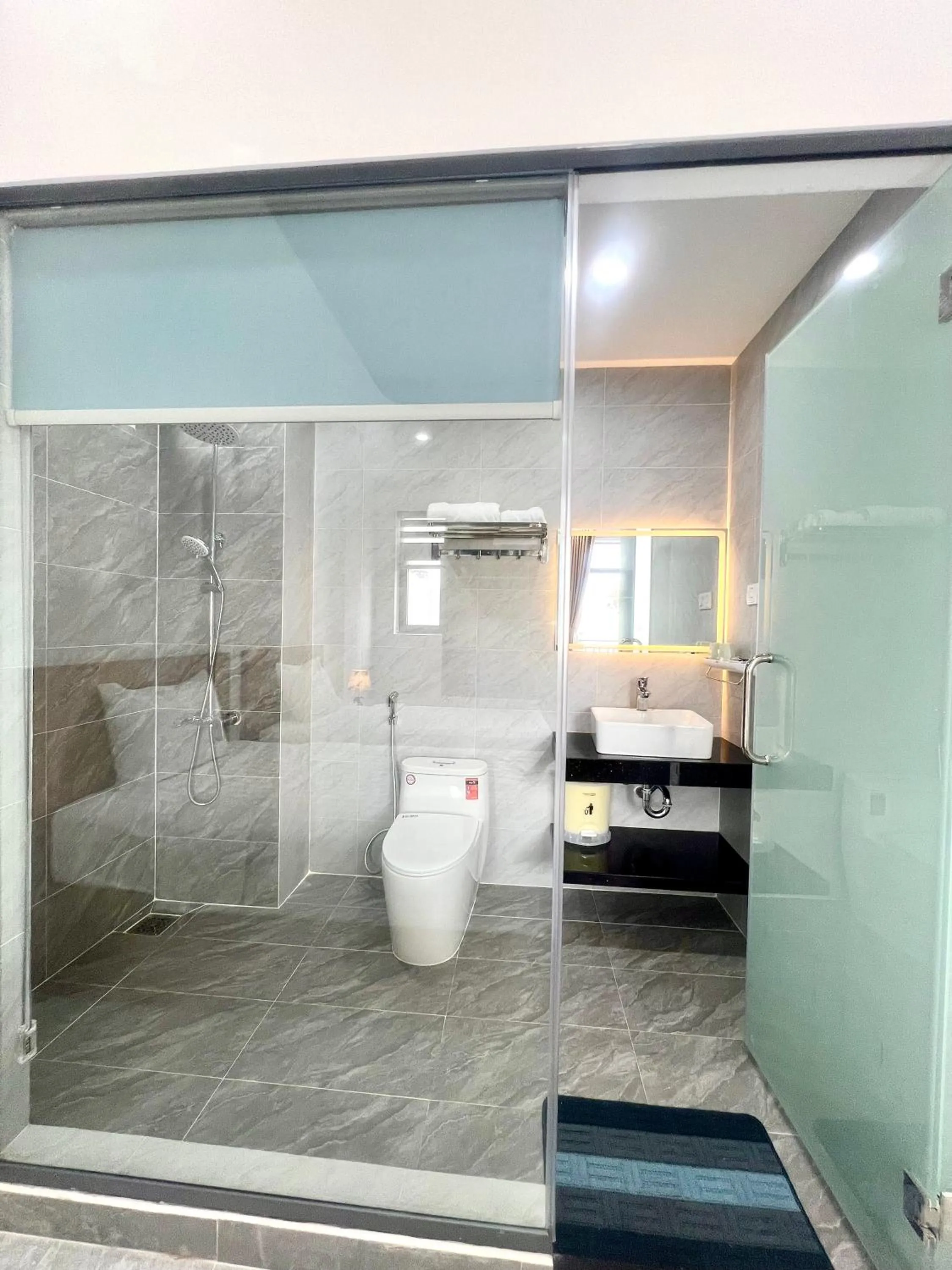 Shower in Sea Flower Homestay