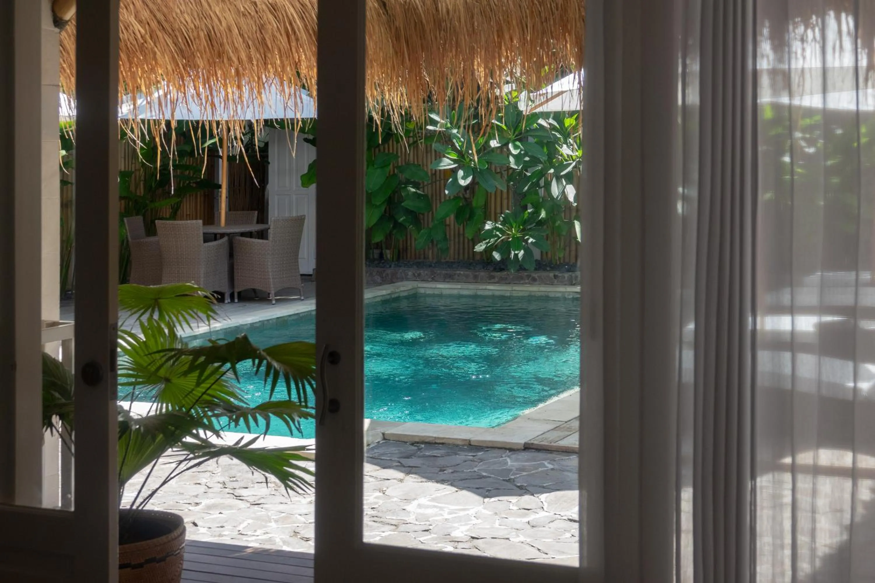 Sol Villas - Modern Tropical Stays