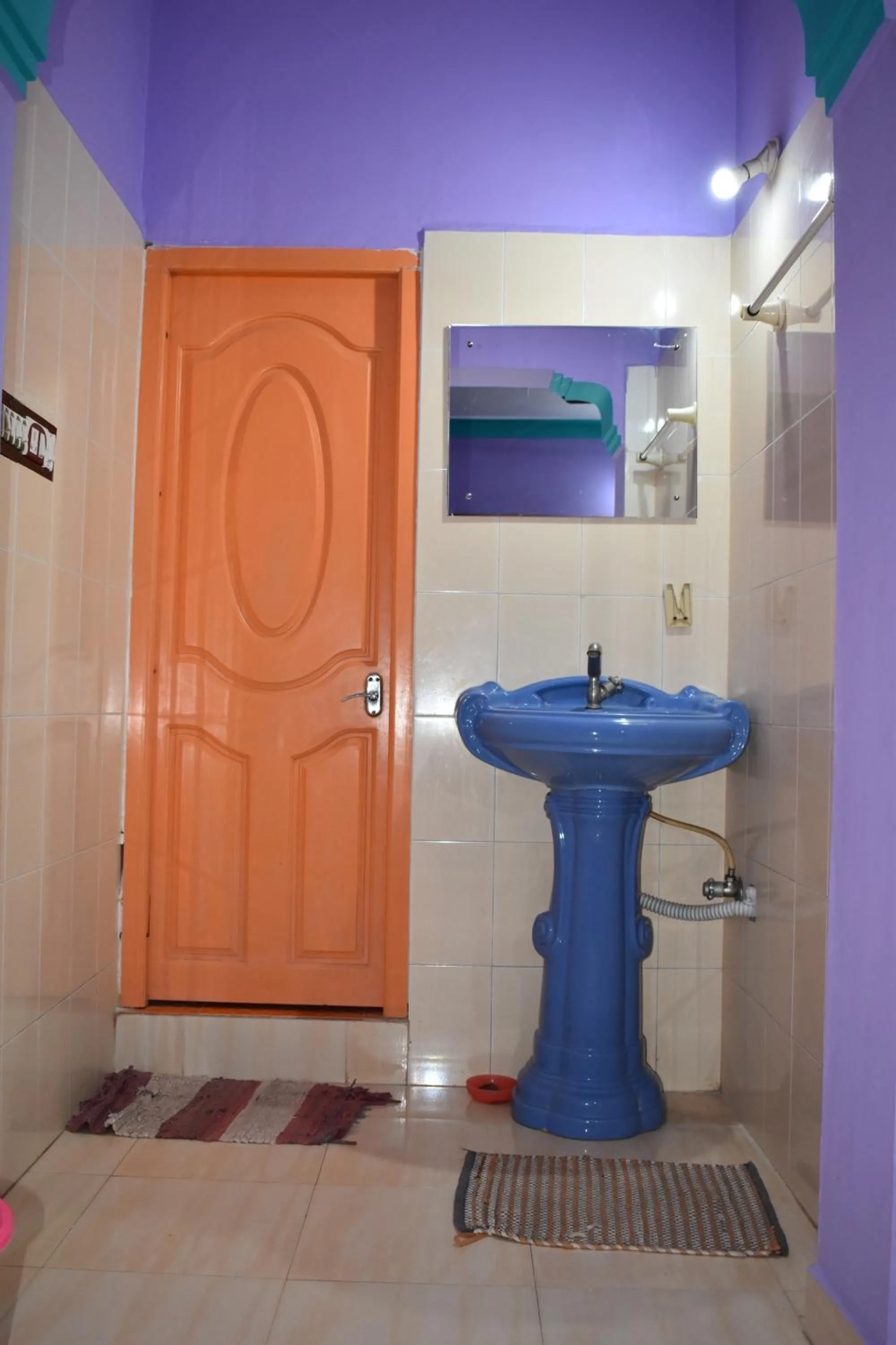 Bathroom in Rainbow Guest House