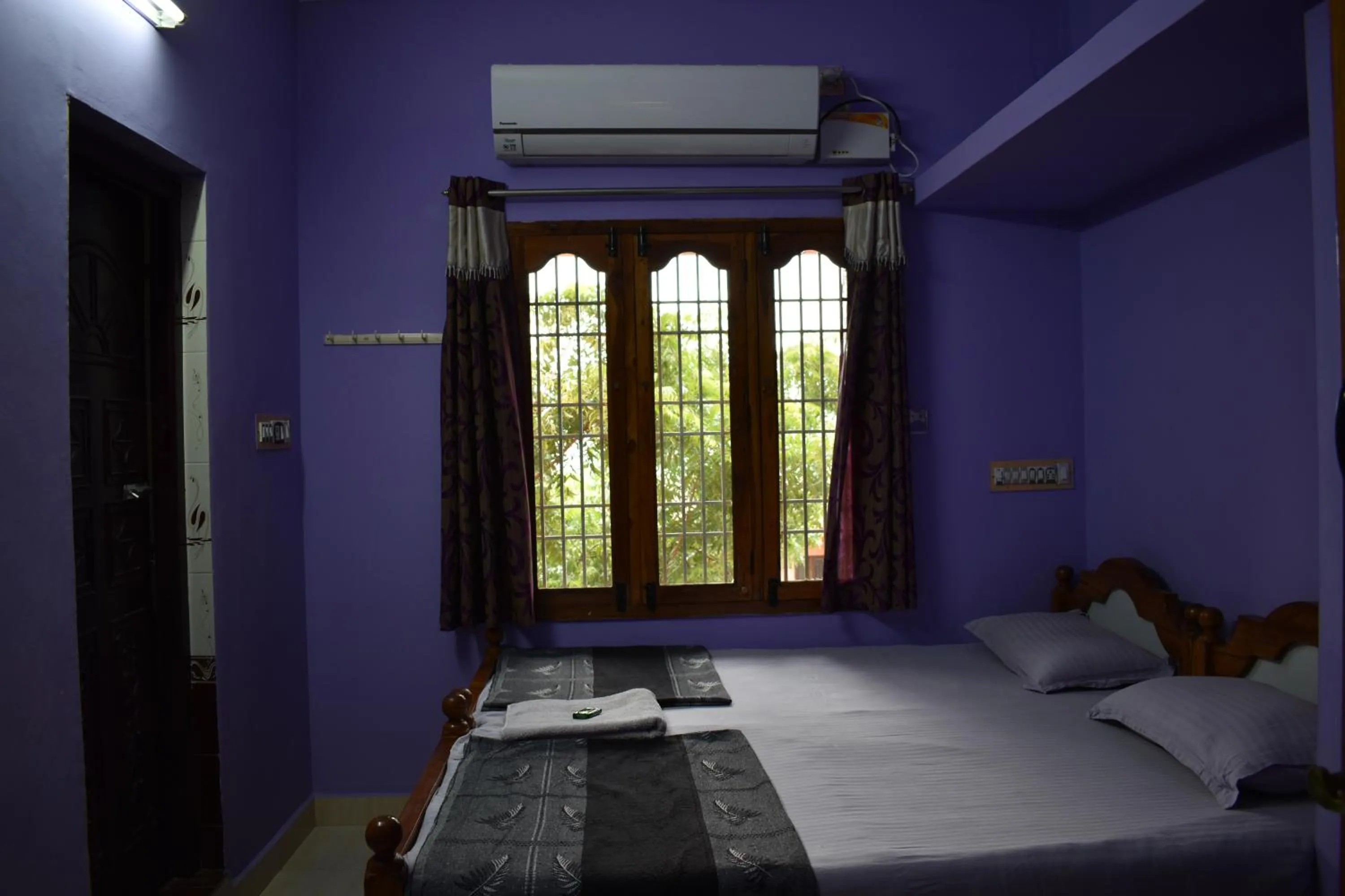 Bedroom, Bed in Rainbow Guest House
