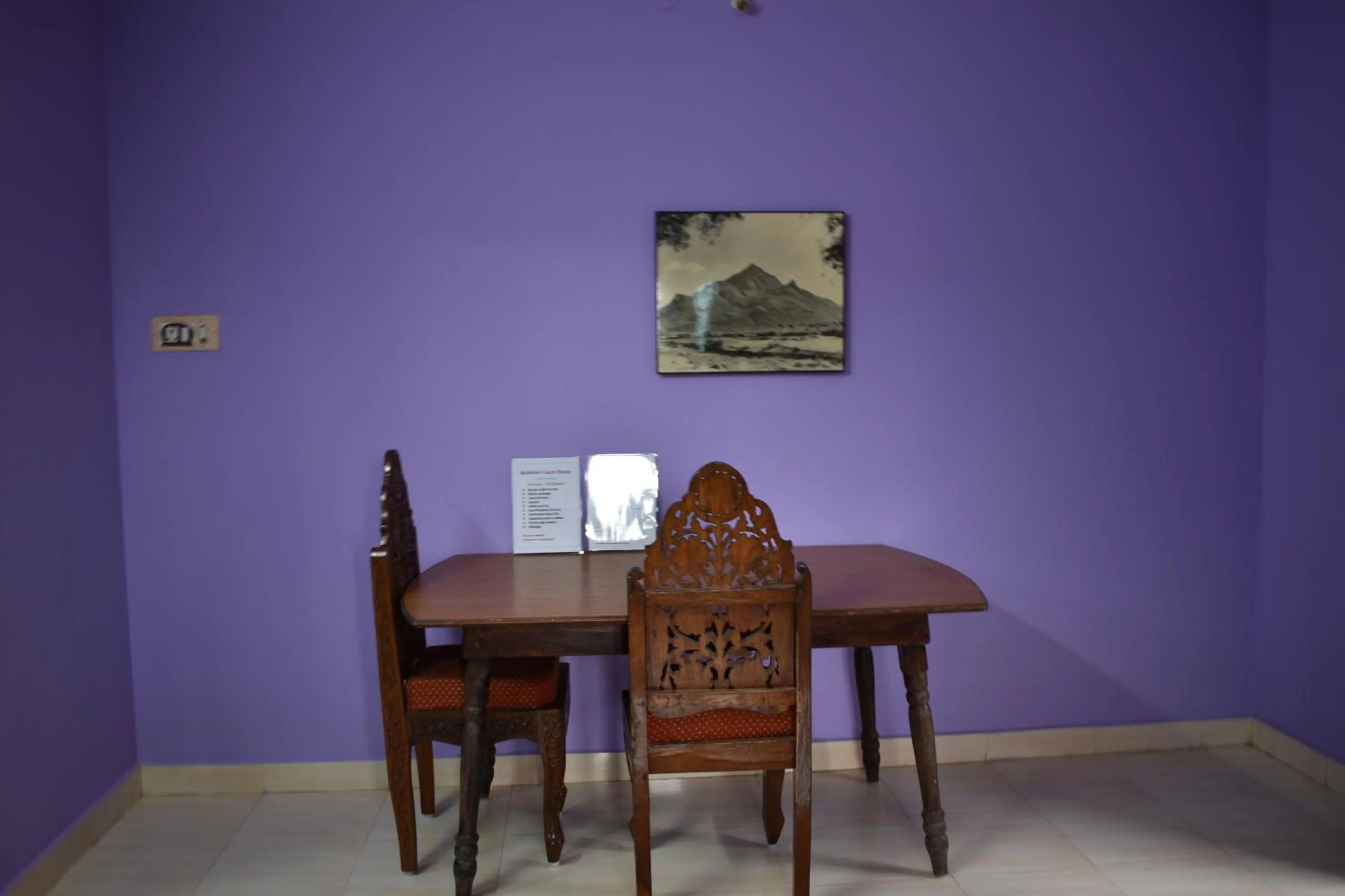 Living room in Rainbow Guest House