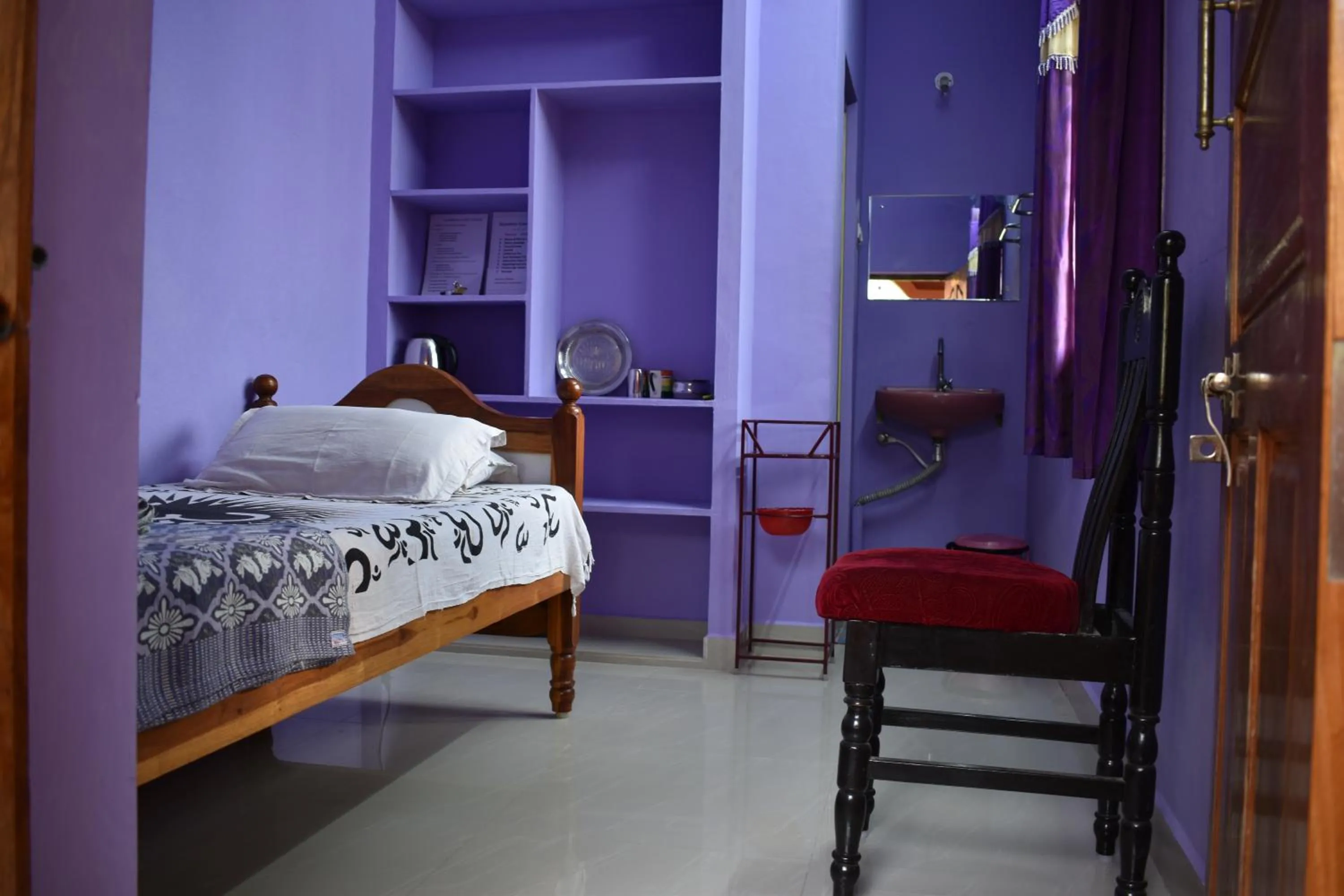 Photo of the whole room, Bed in Rainbow Guest House