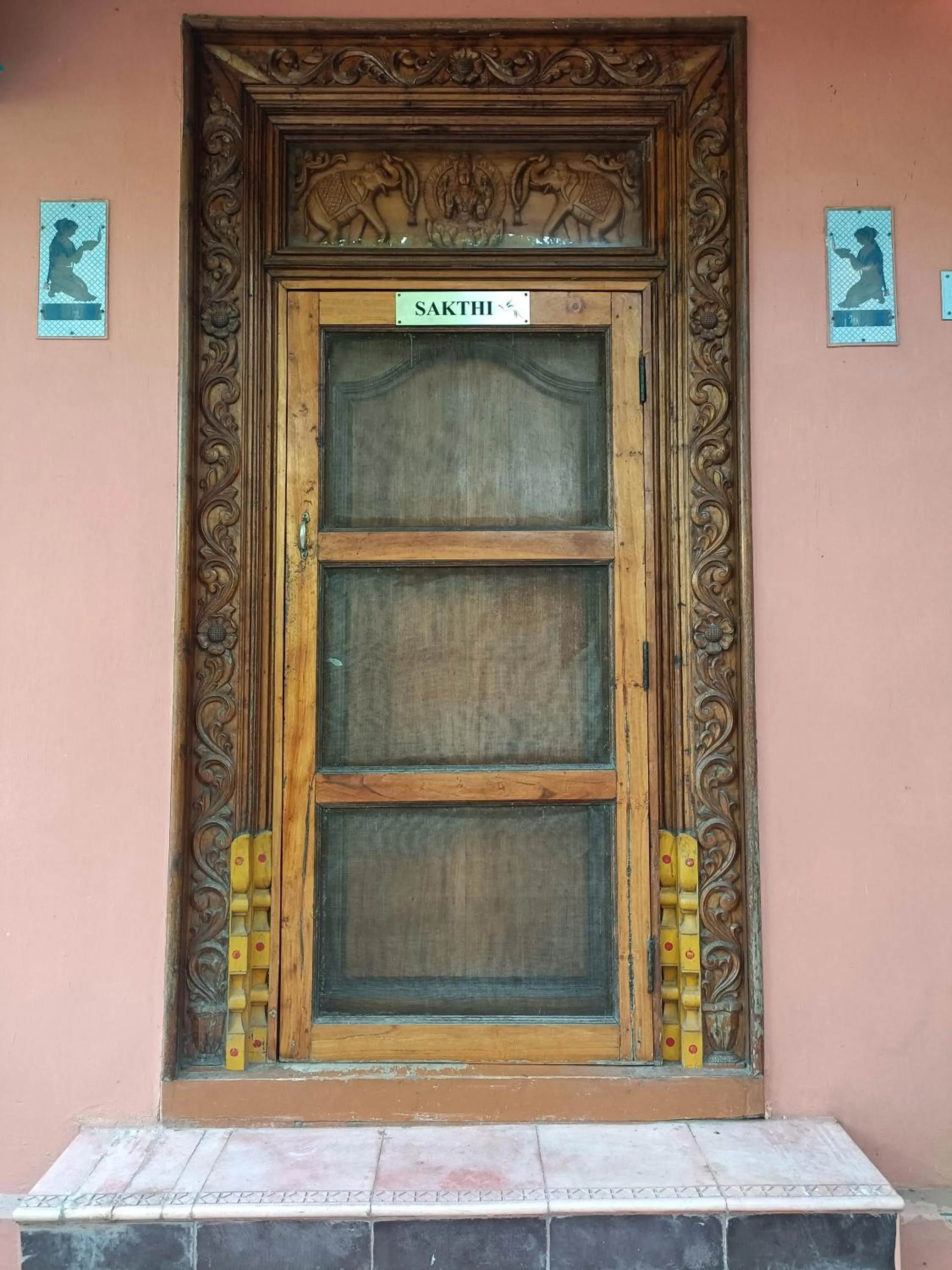 Facade/entrance in Rainbow Guest House