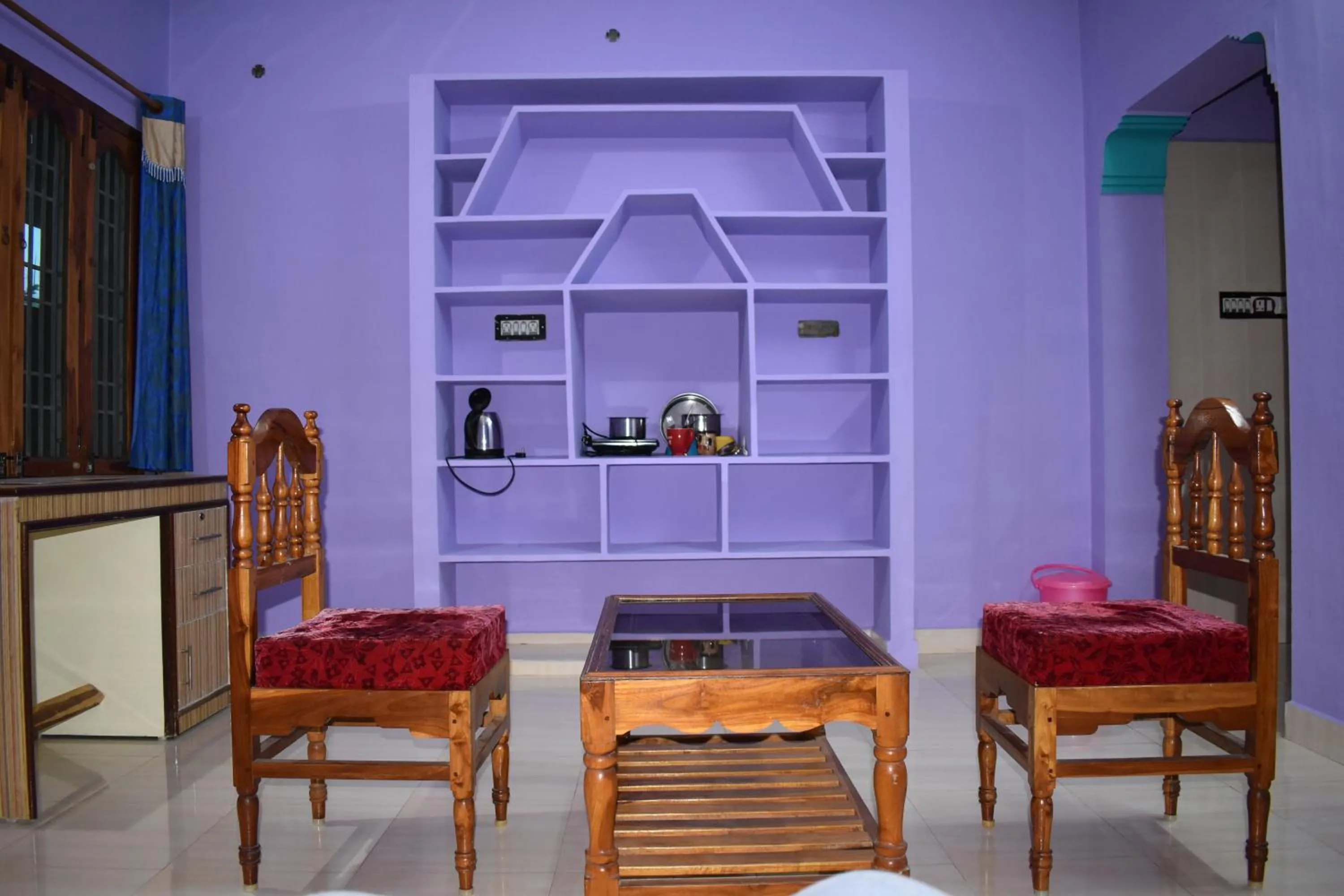 Living room in Rainbow Guest House