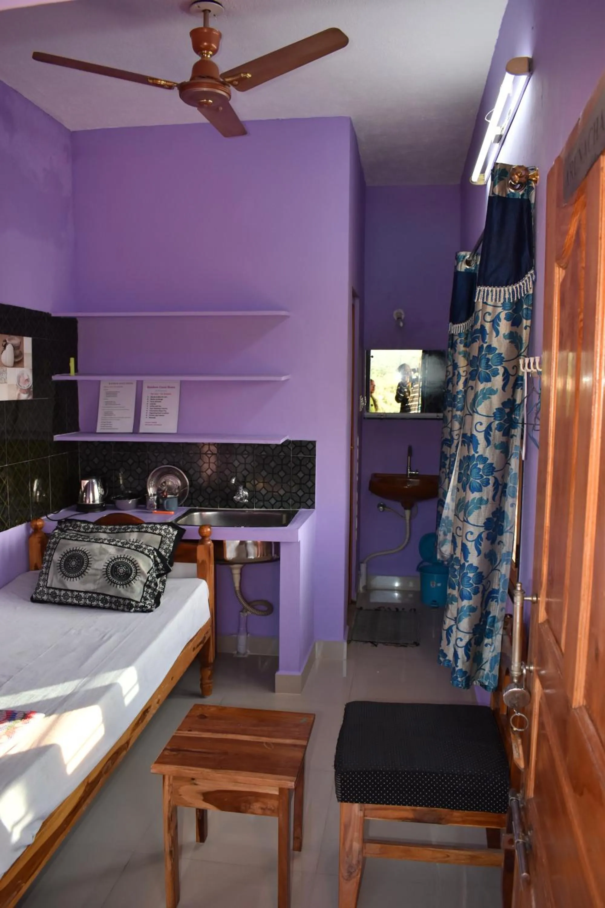 Photo of the whole room, Bed in Rainbow Guest House