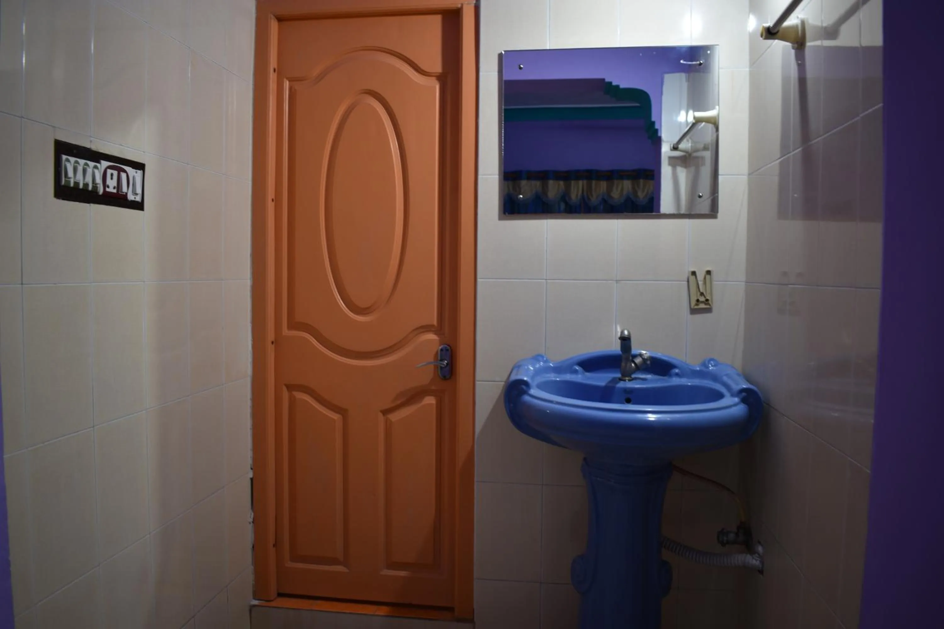 Bathroom in Rainbow Guest House