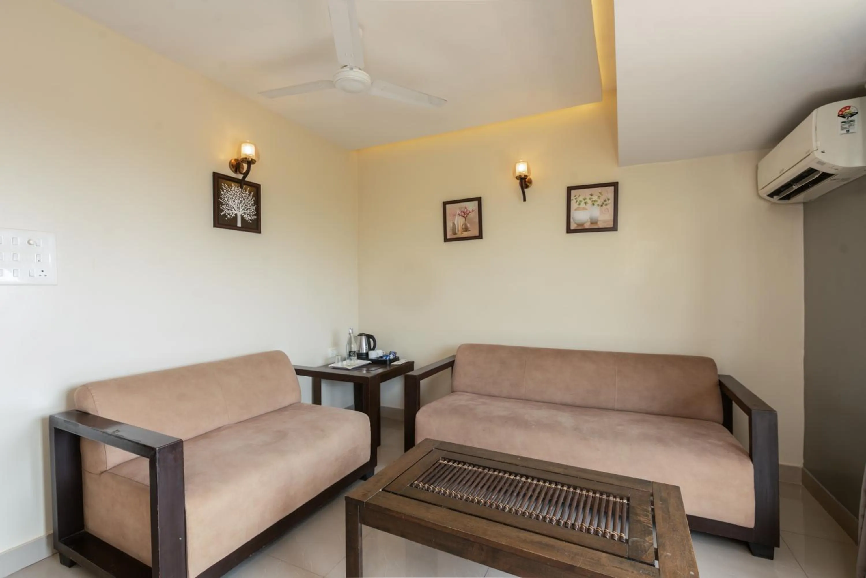 Living room in Hotel Shoolin Grand