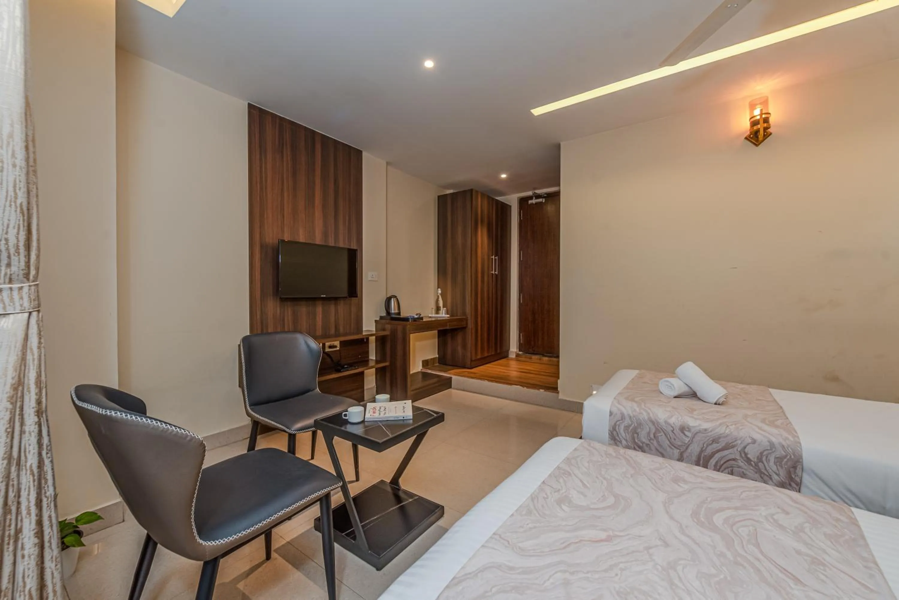 Bedroom, Bed in Hotel Shoolin Grand