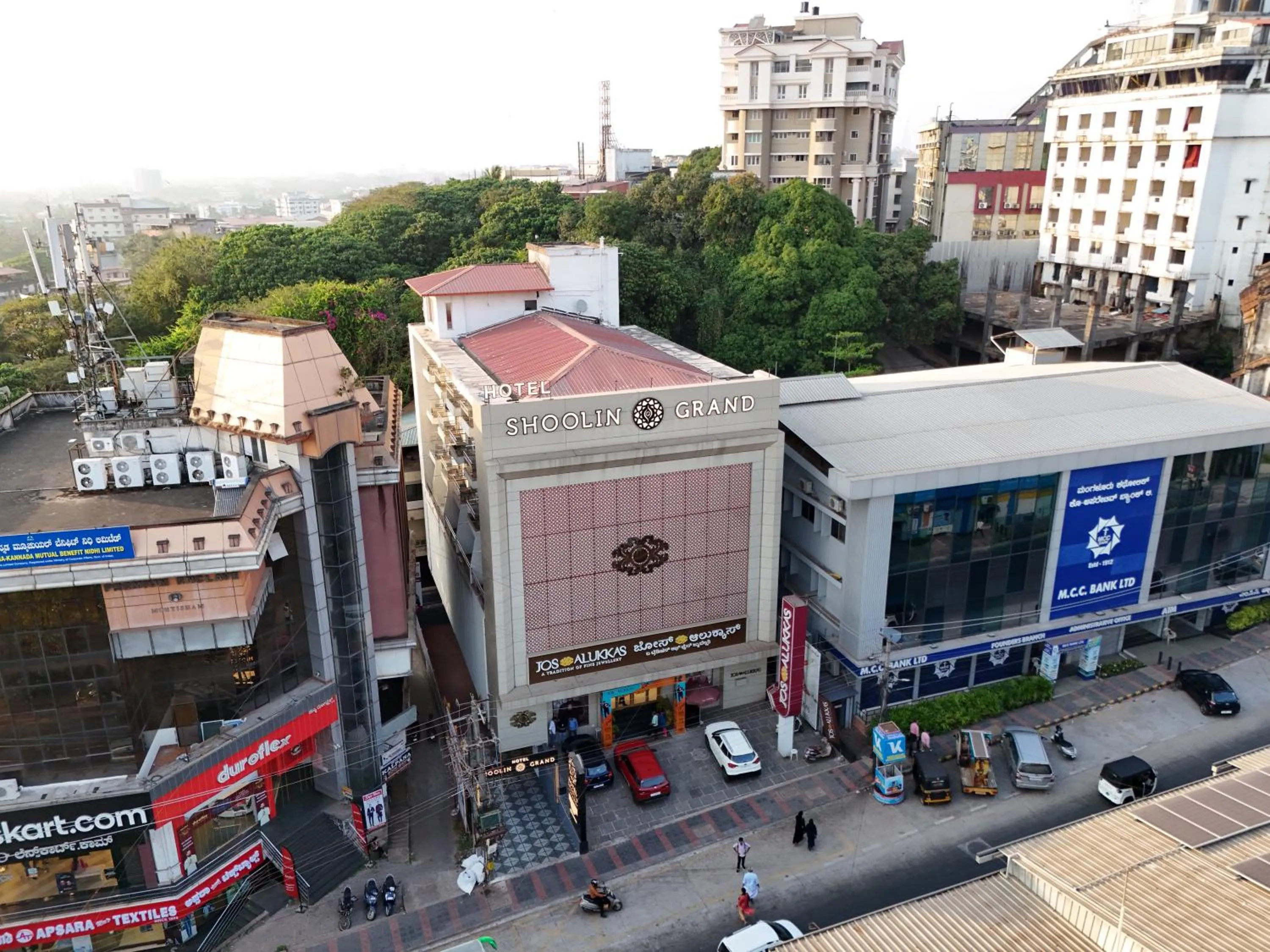 Property building in Hotel Shoolin Grand