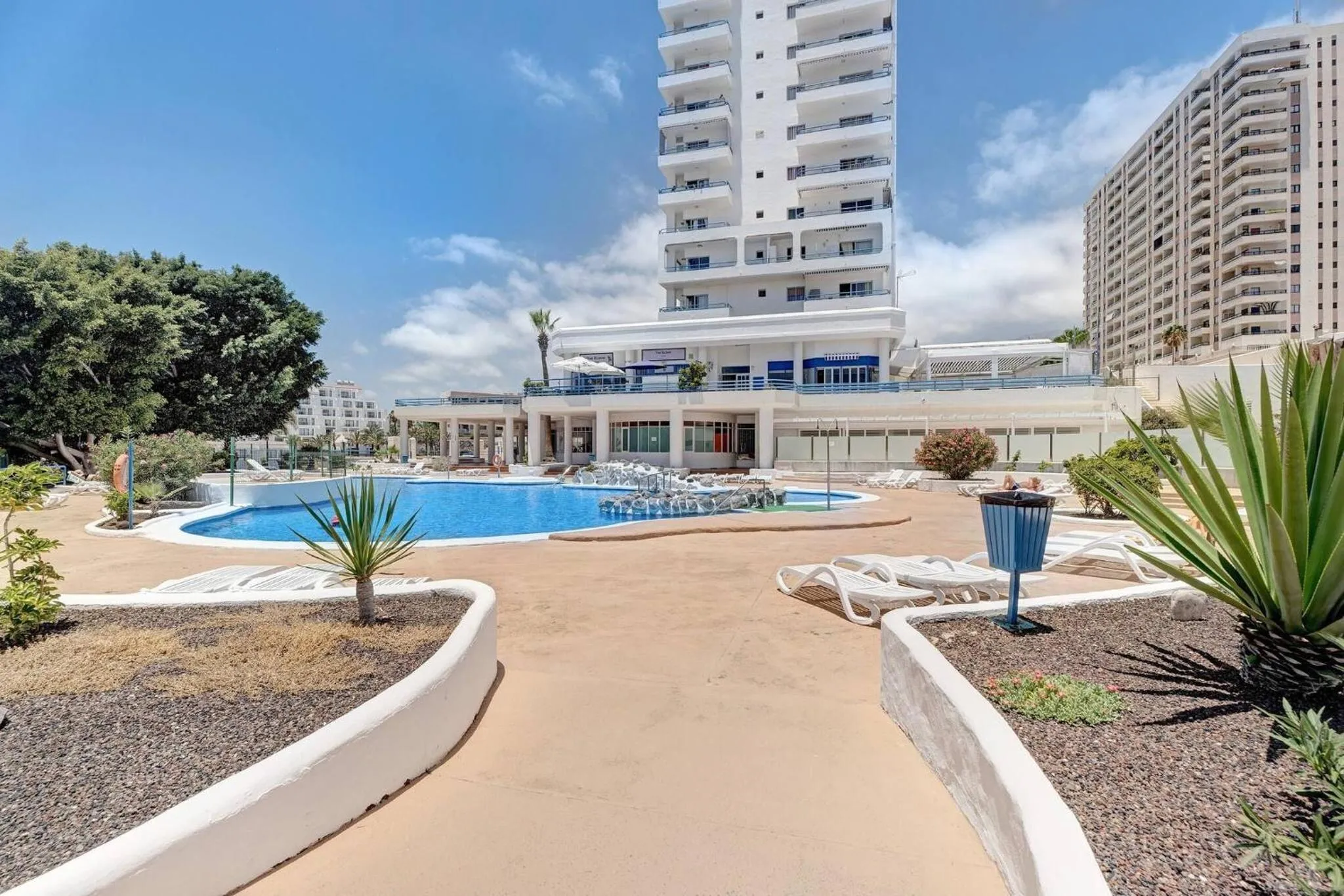 Property building in 418 Panoramic View - studio located in Playa Paraso