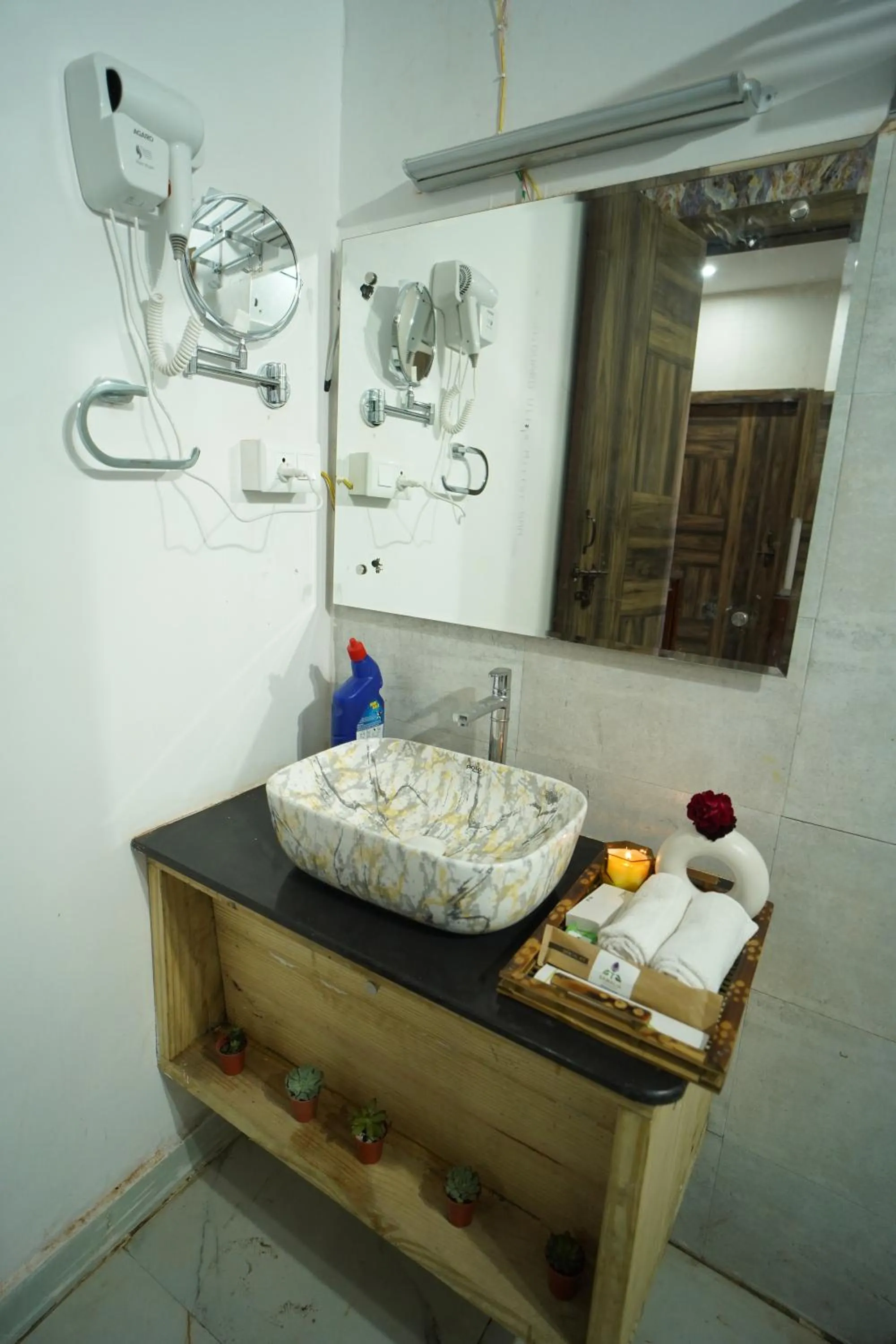 Bathroom in SAMALIA AGRO RESORT VRINDAVAN