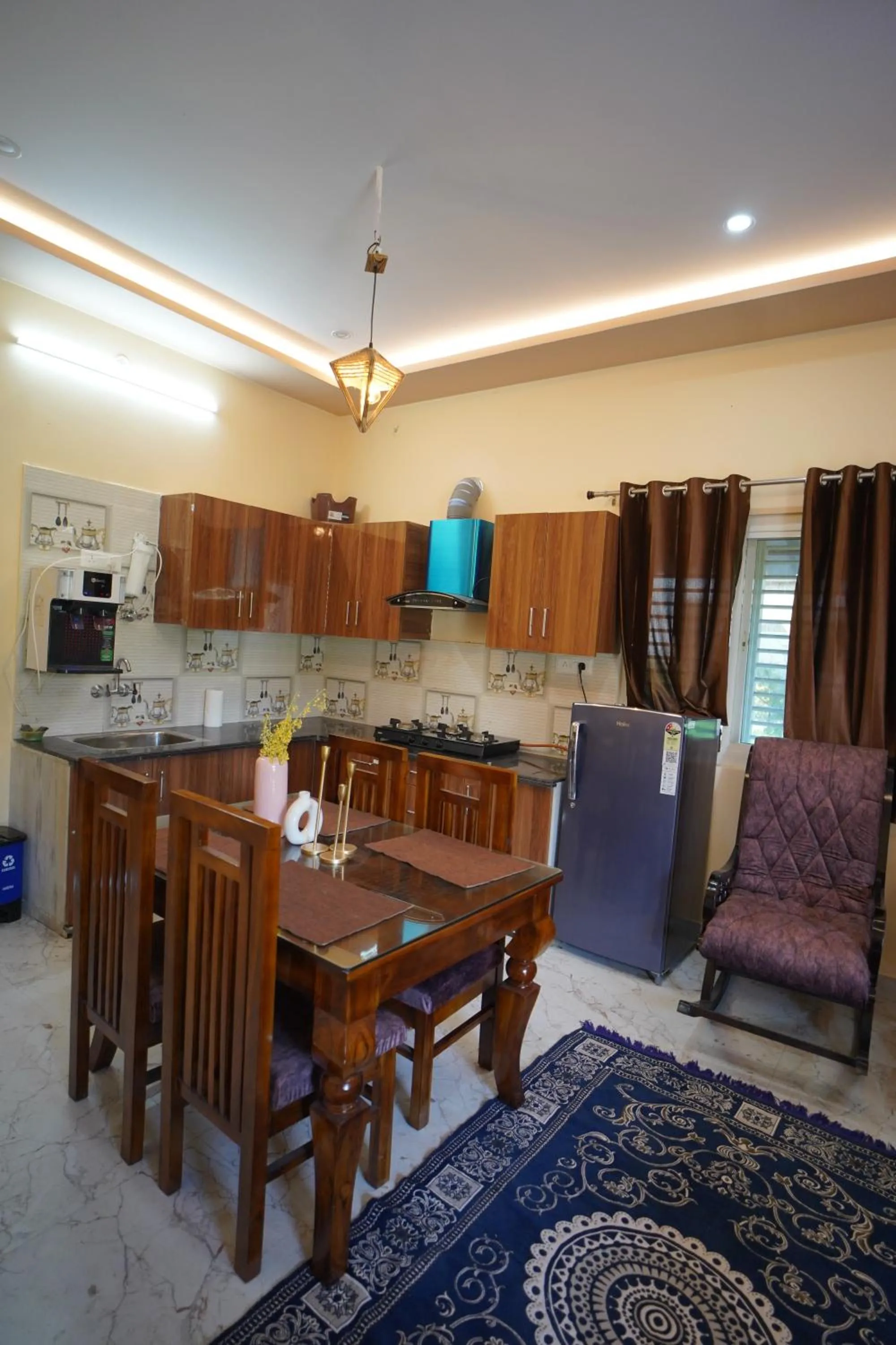 Kitchen or kitchenette in SAMALIA AGRO RESORT VRINDAVAN