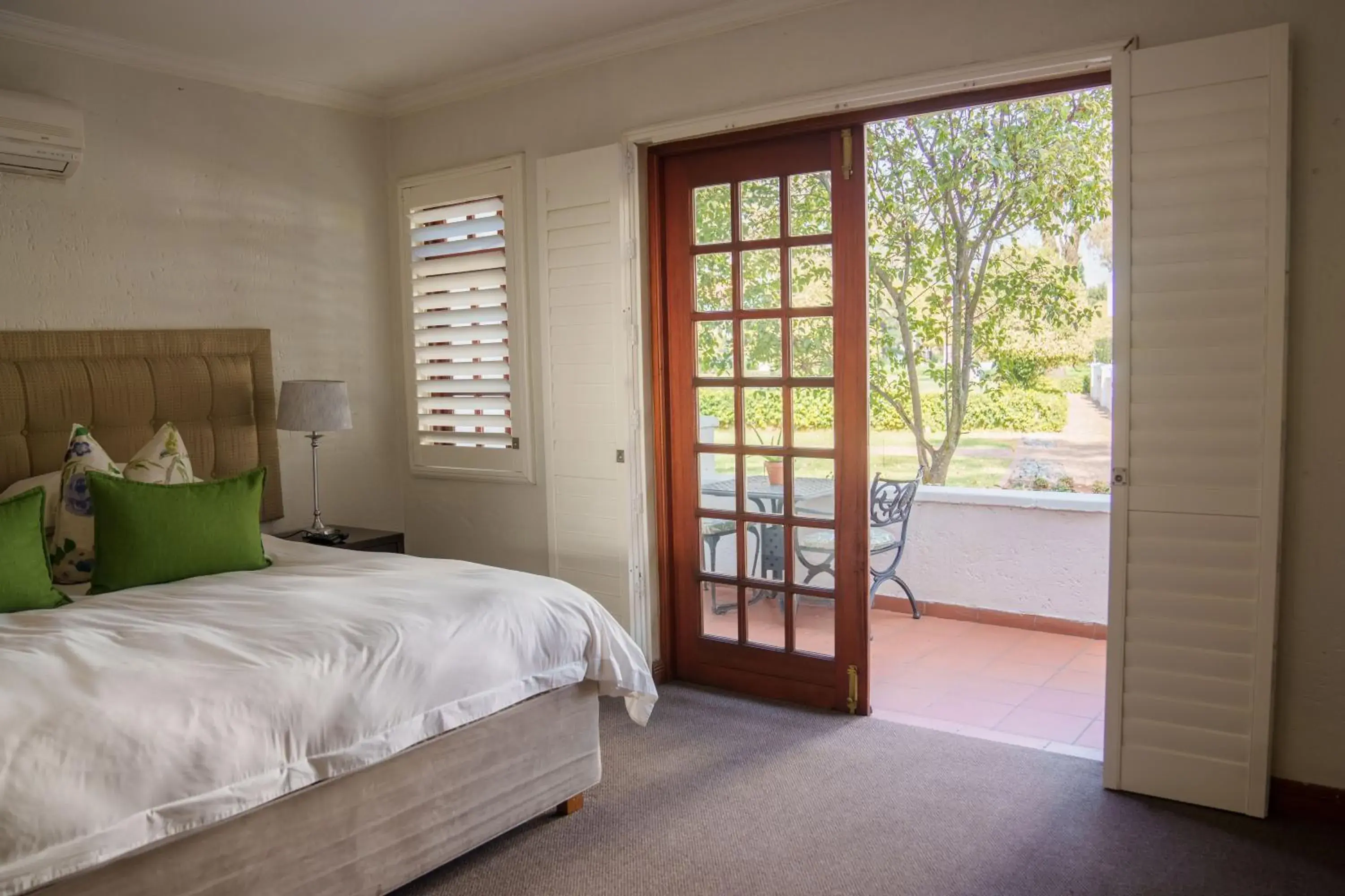 Bed in River Meadow Manor Bed in River Meadow Manor