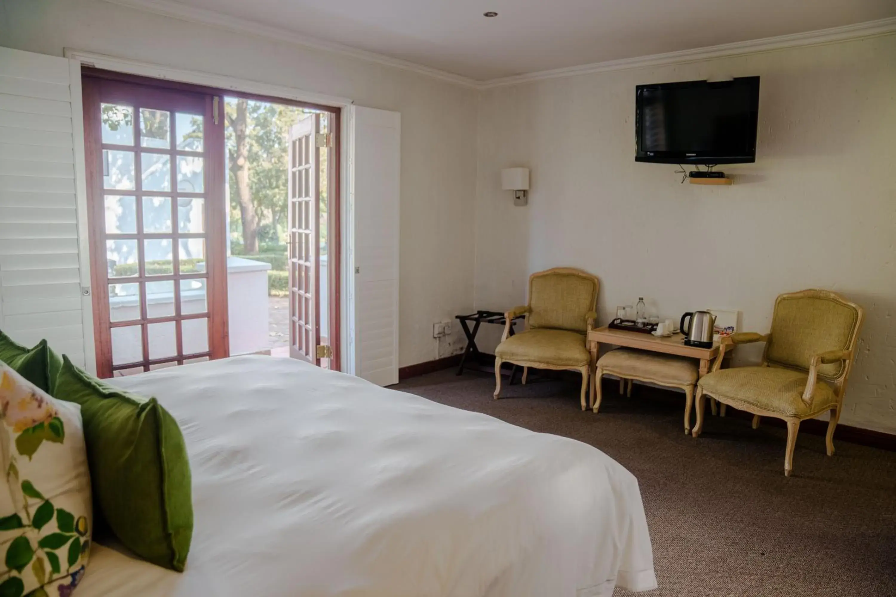 Bed in River Meadow Manor Bed in River Meadow Manor