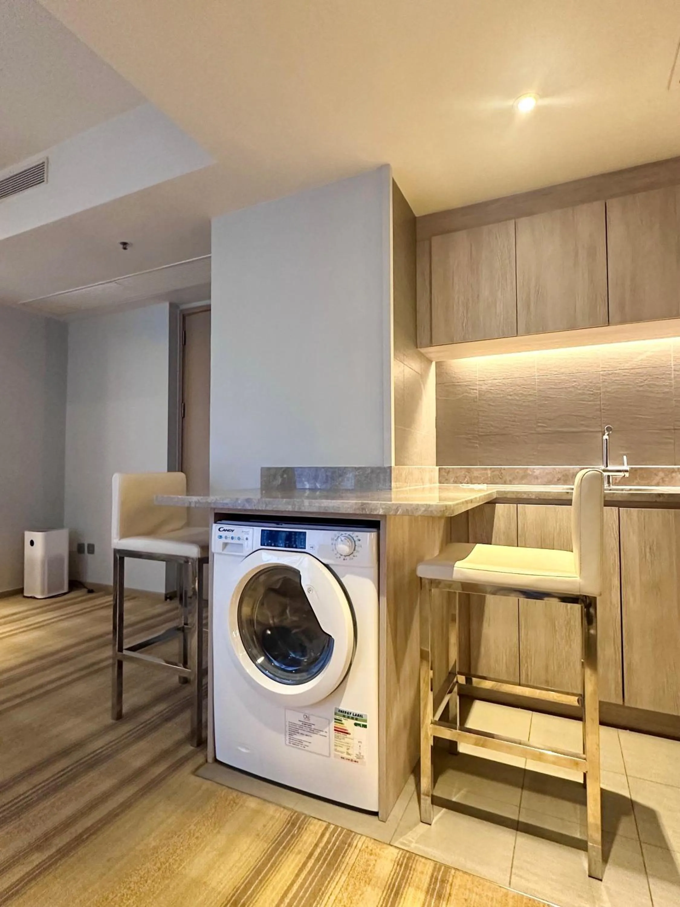 washing machine in One Dundas