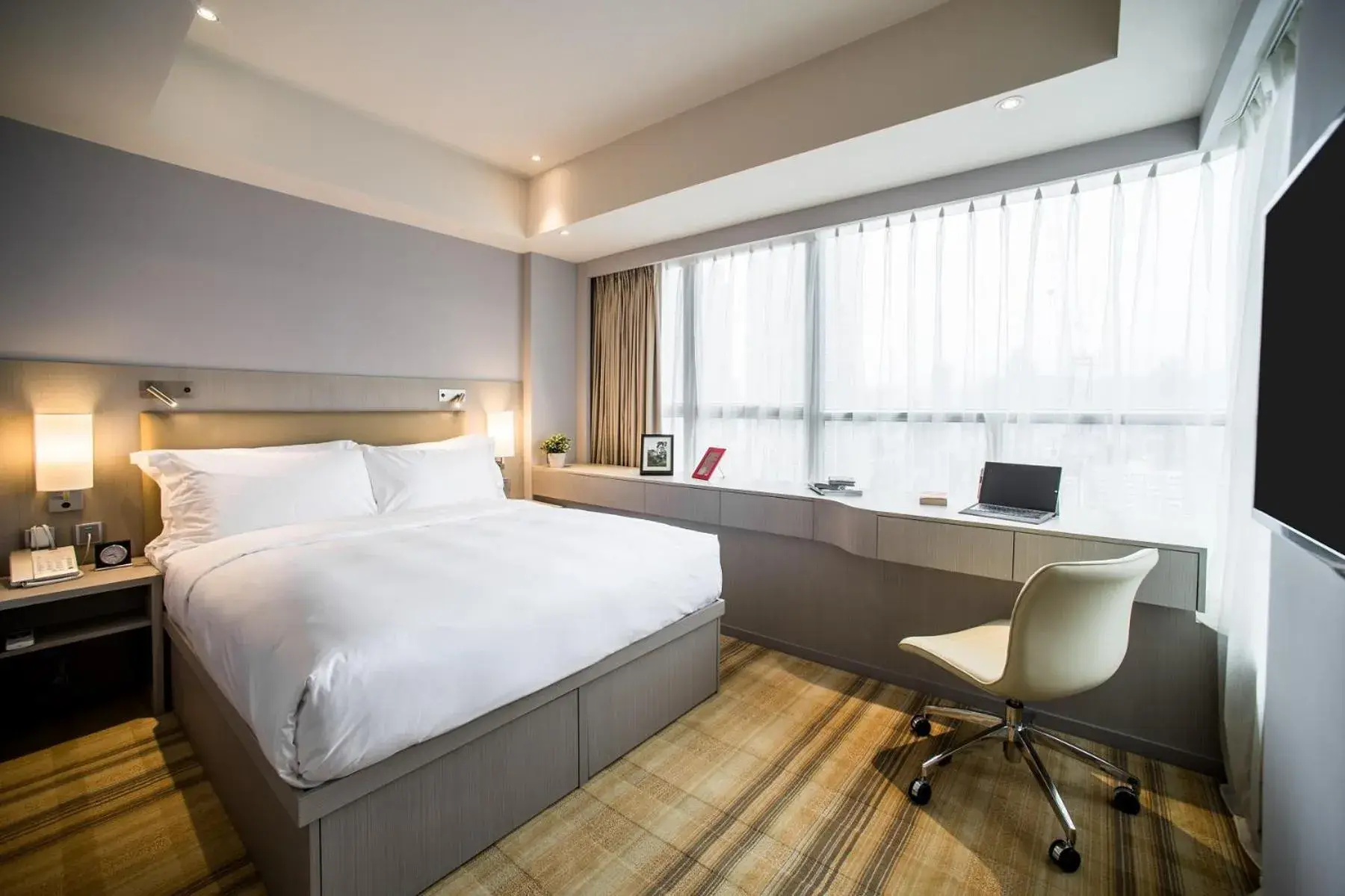 Bedroom, Bed in One Dundas Bedroom, Bed in One Dundas