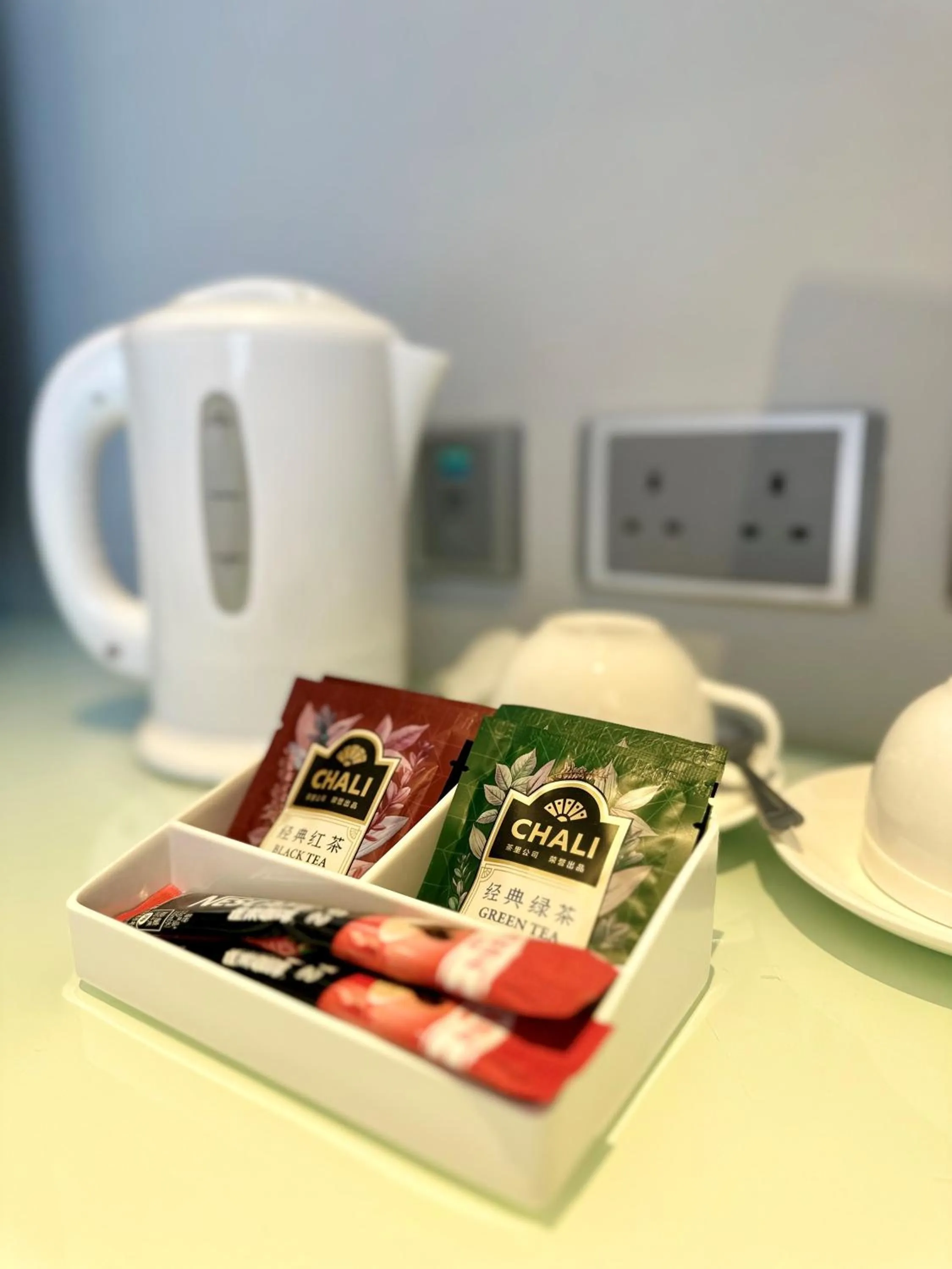 Coffee/tea facilities in One Dundas