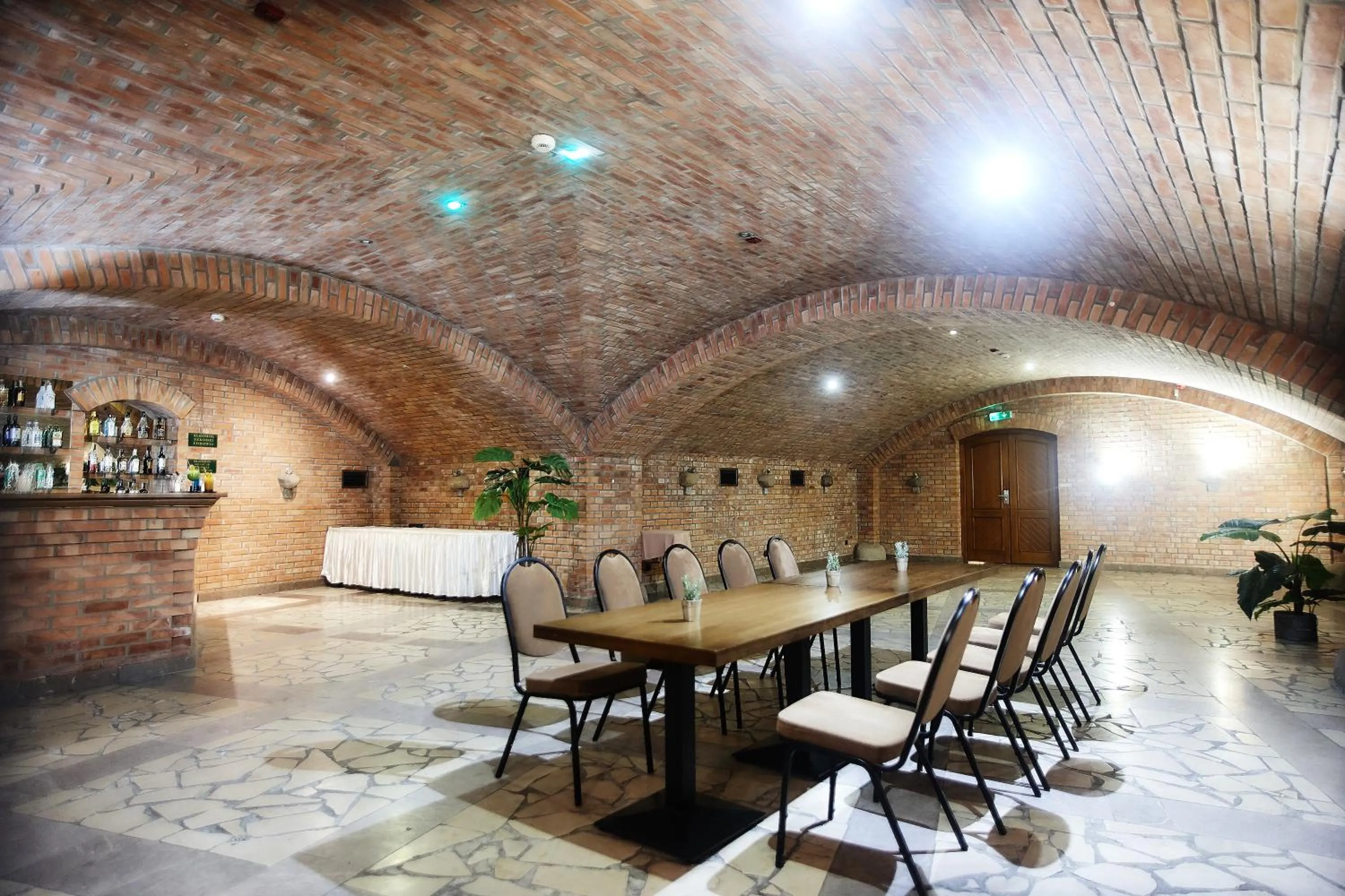 Restaurant/places to eat in Hotel Sphinx