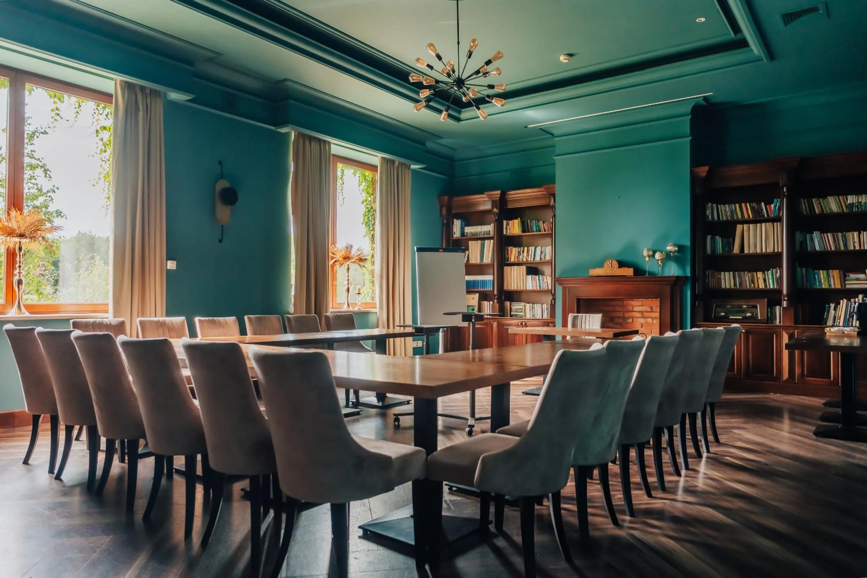 Library in Hotel Sphinx