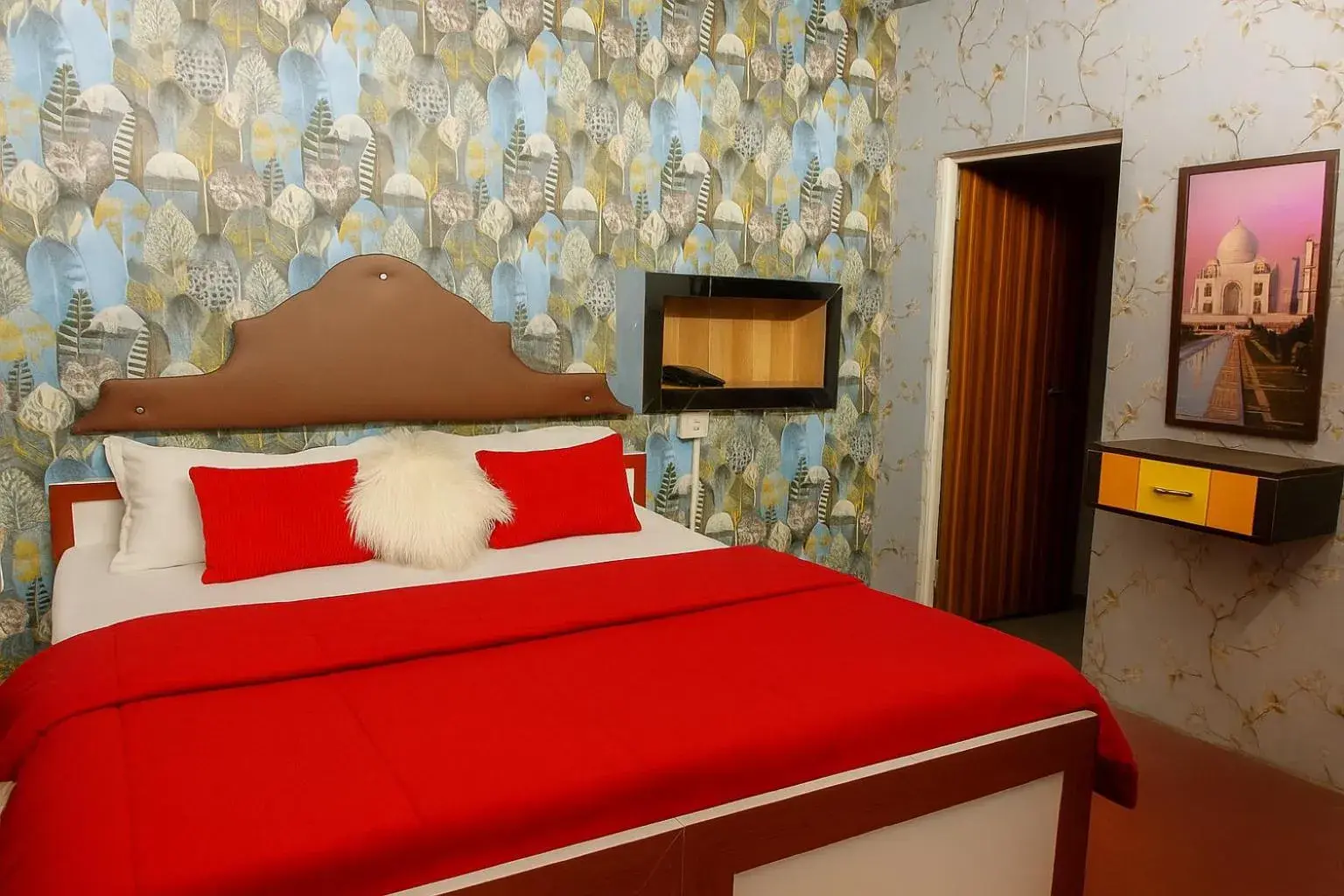 Bedroom, Bed in Taj City Hotel Bedroom, Bed in Taj City Hotel