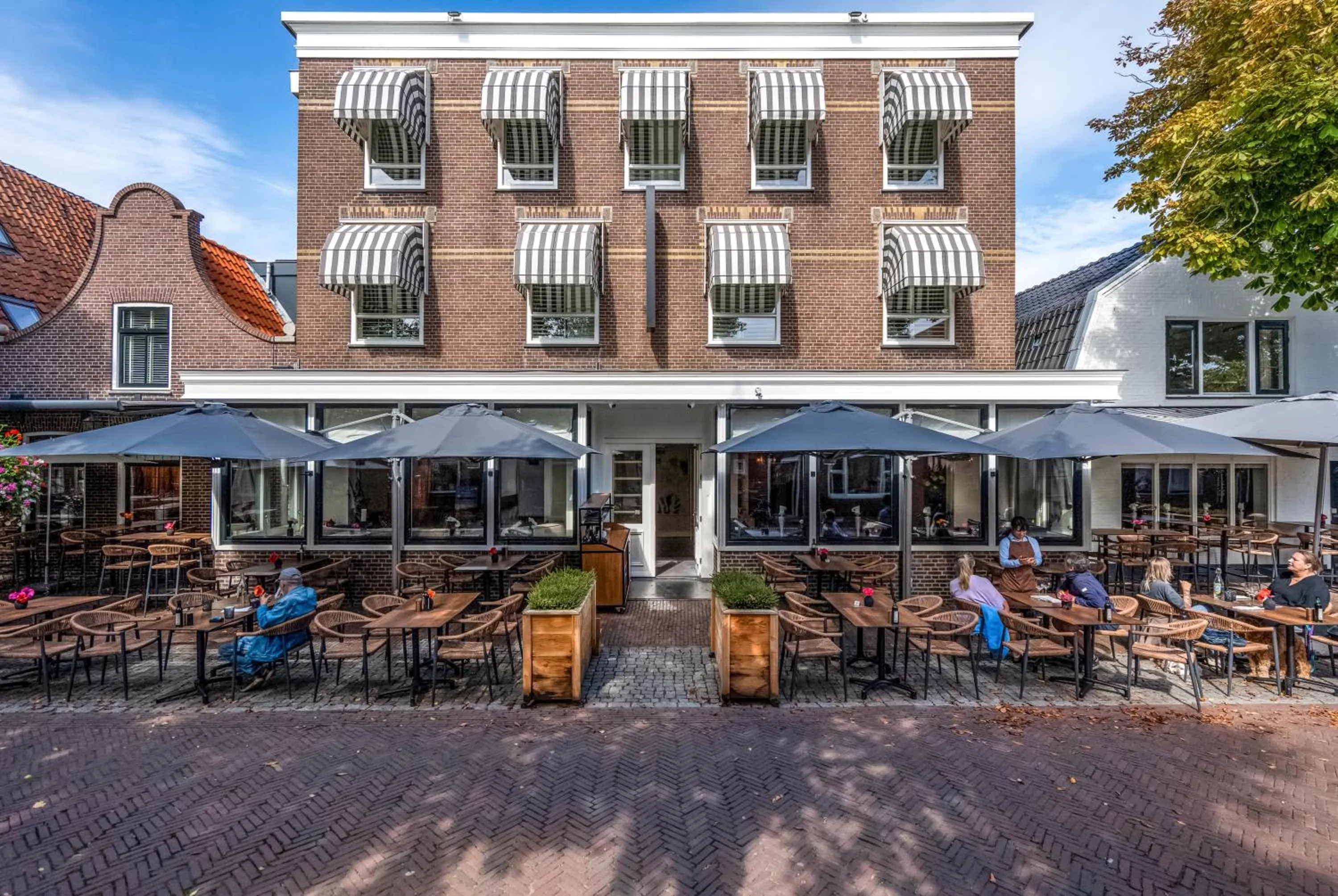 Property building in Badhotel Bruin