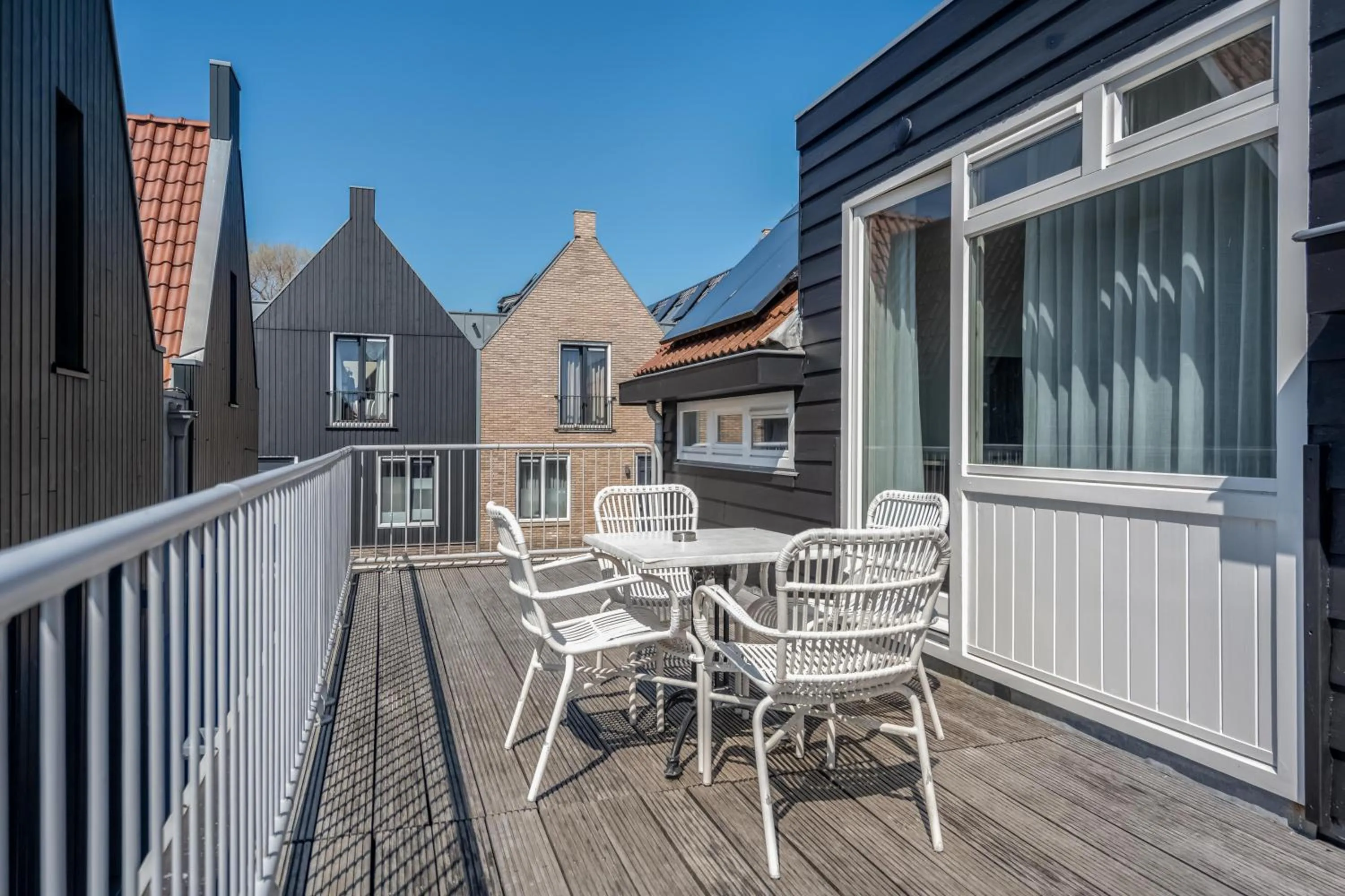 Property building in Badhotel Bruin