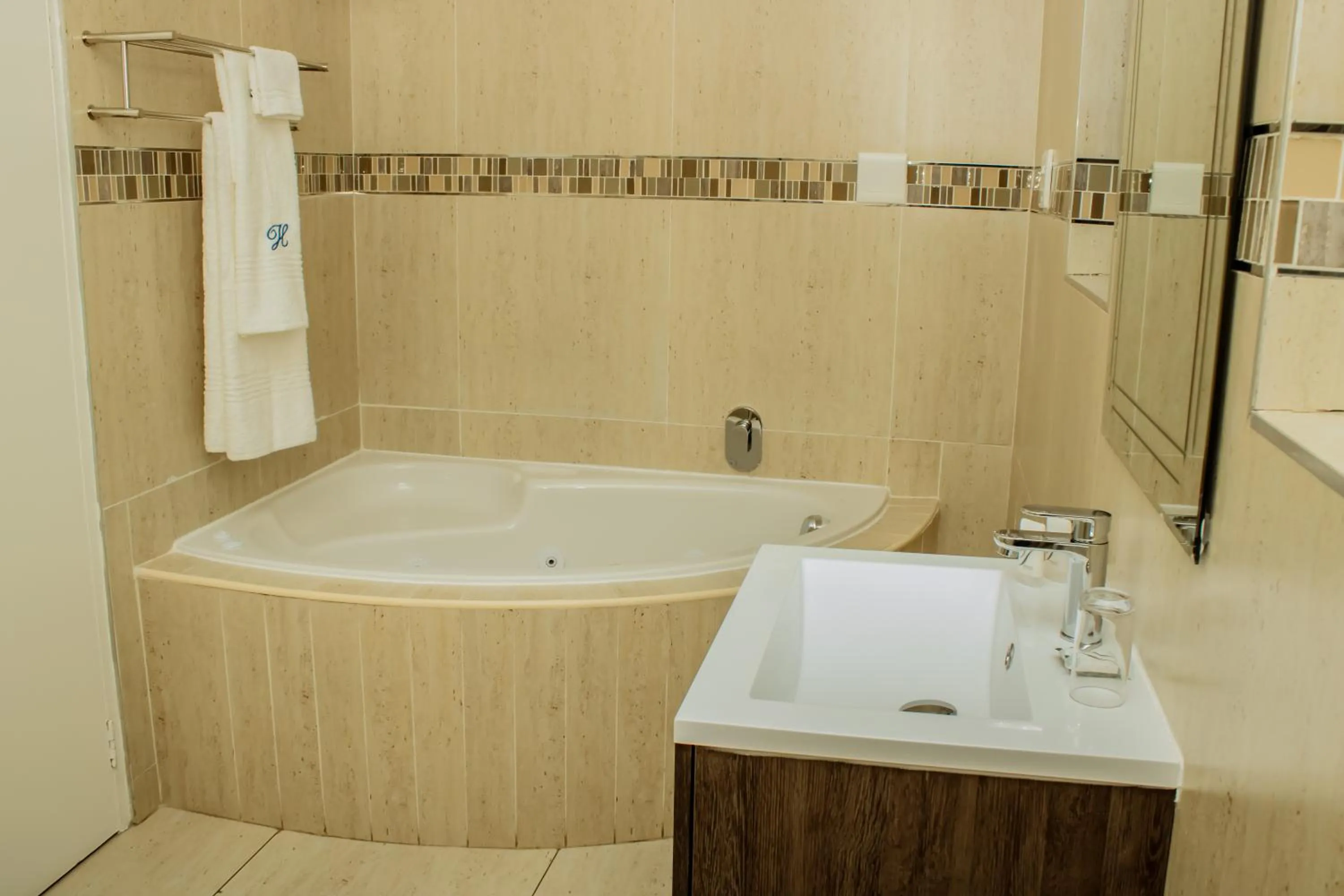 Bath in Heavenly Boutique Hotel