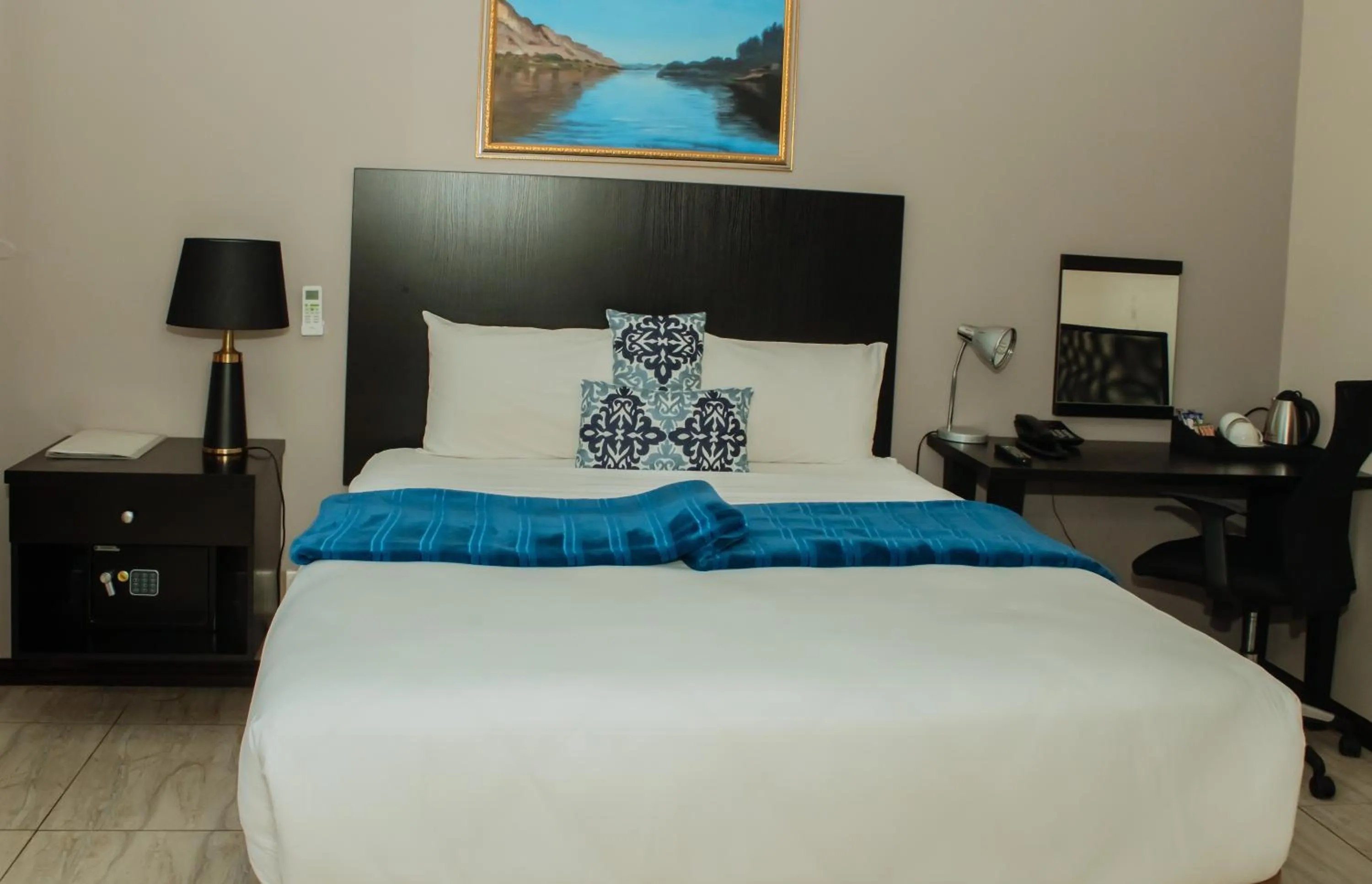 Bed in Heavenly Boutique Hotel