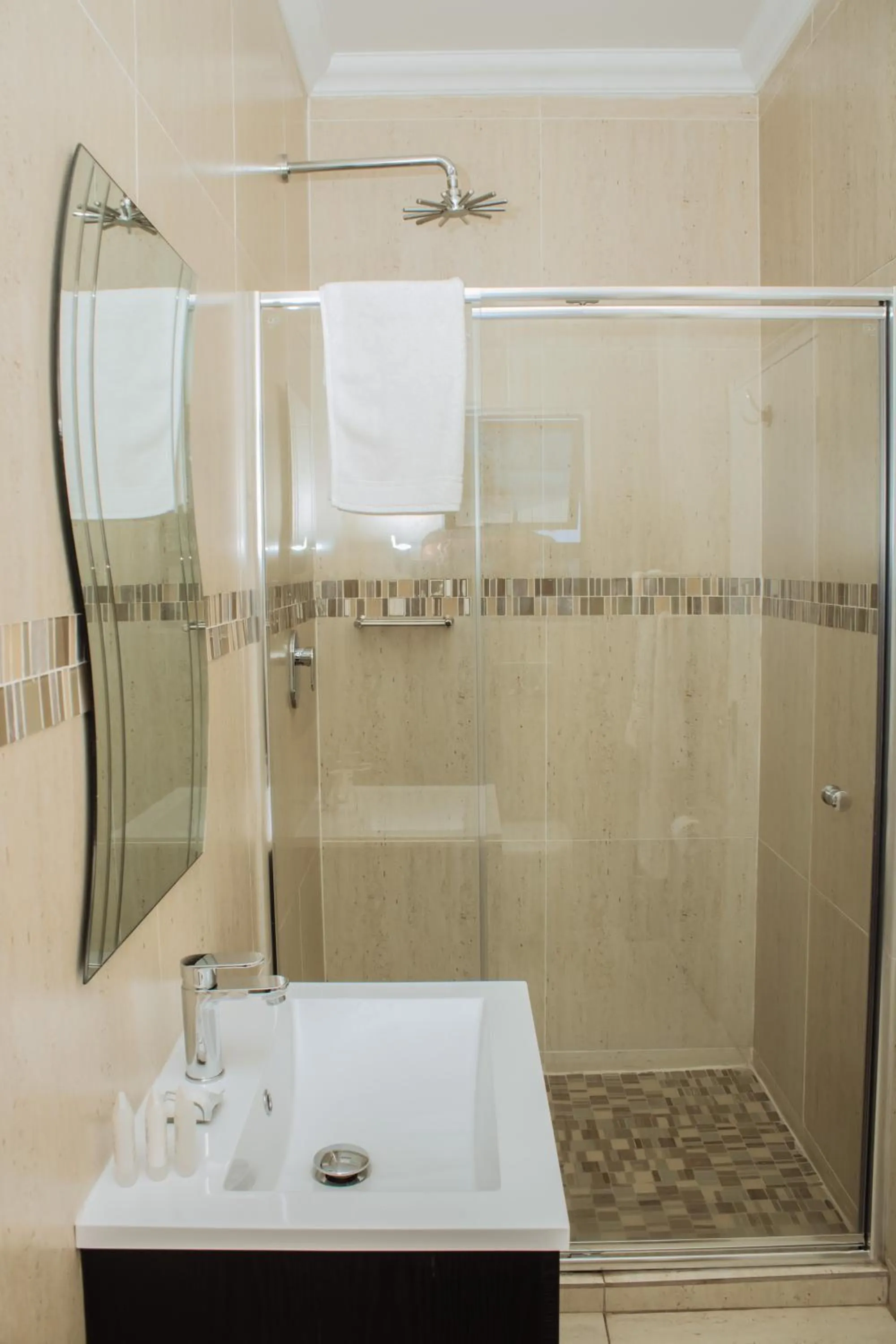 Shower in Heavenly Boutique Hotel