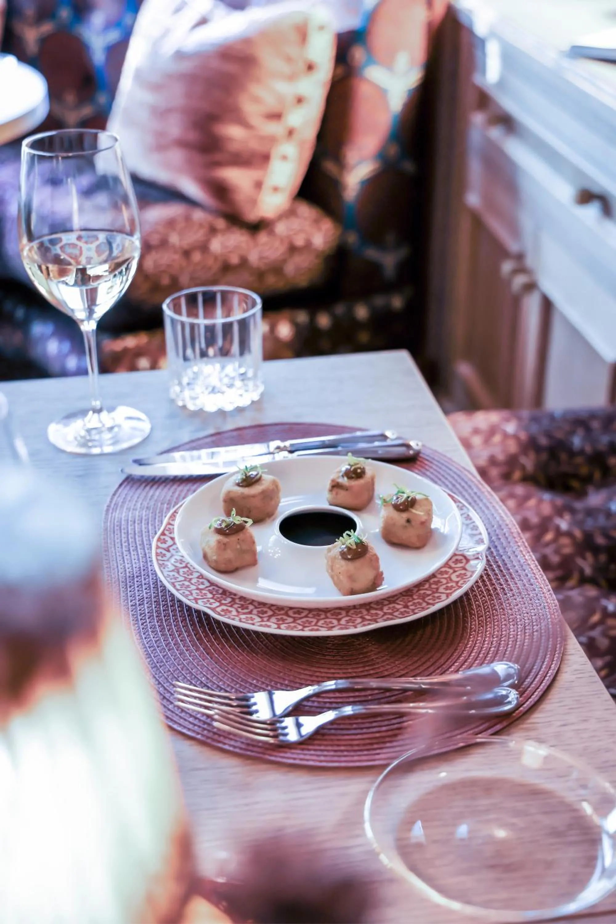 Food and drinks in Meliá London Kensington Member of Meliá Collection