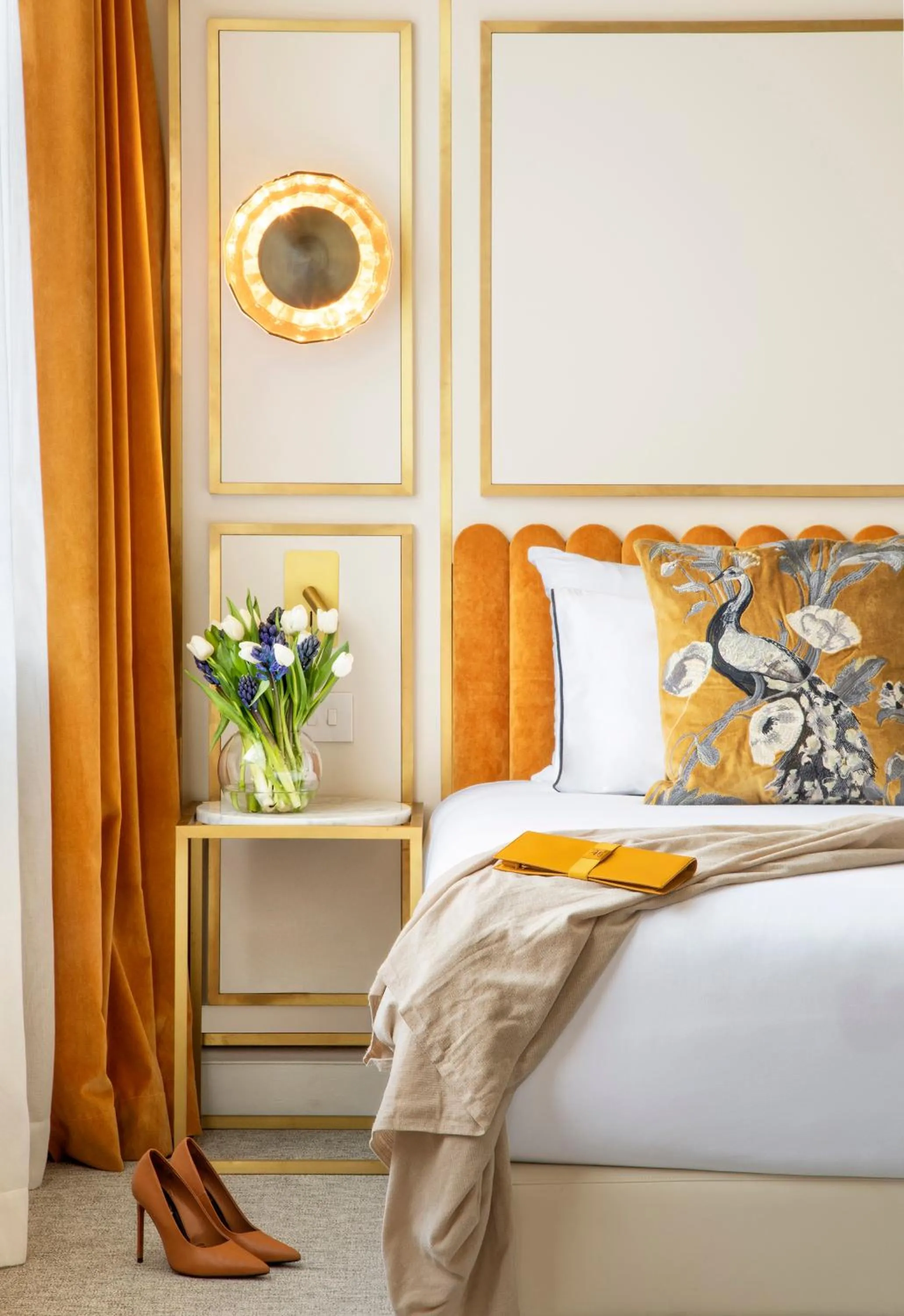 Bed in Meliá London Kensington Member of Meliá Collection