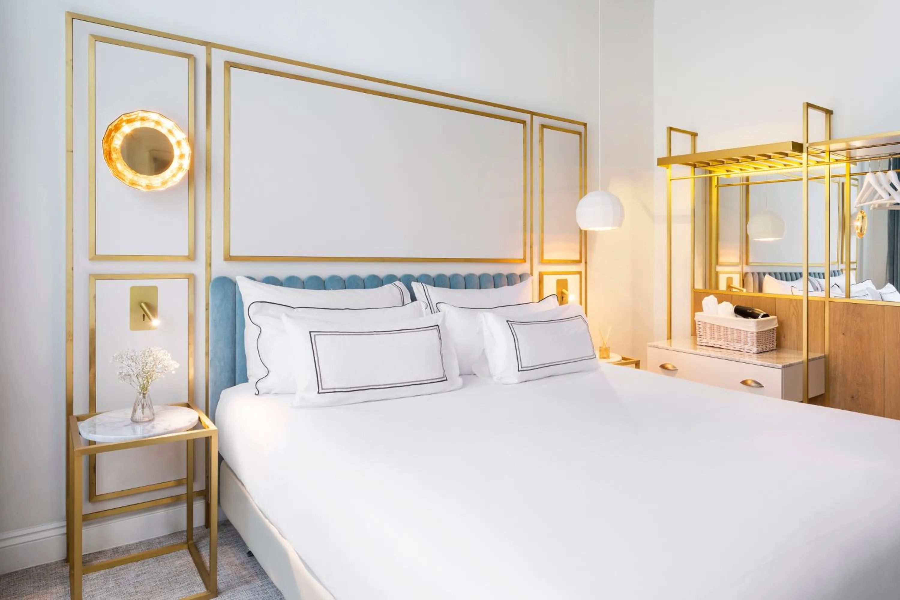 Bed in Meliá London Kensington Member of Meliá Collection