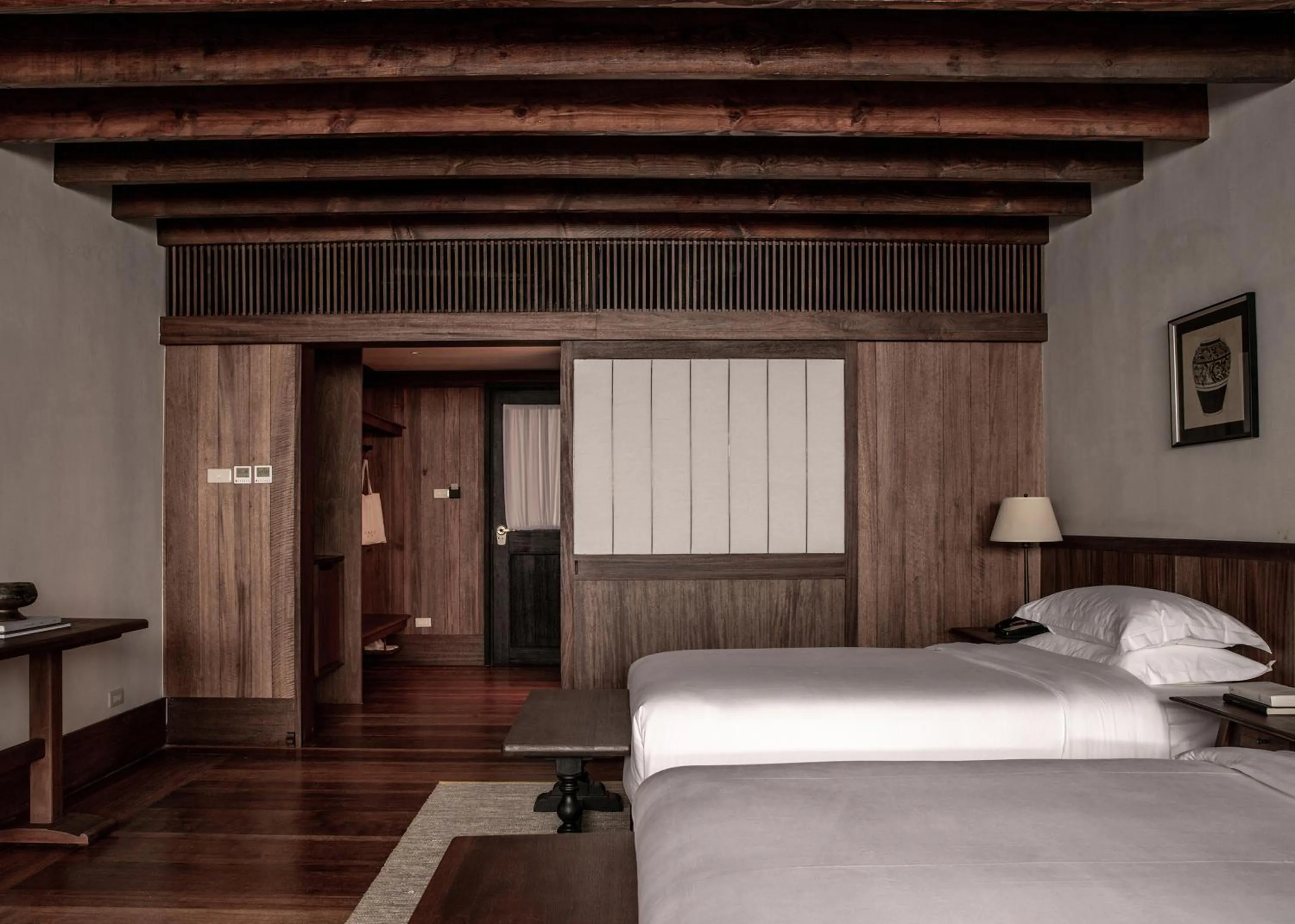Photo of the whole room, Bed in Hangzhou West Lake Anyu Hotel