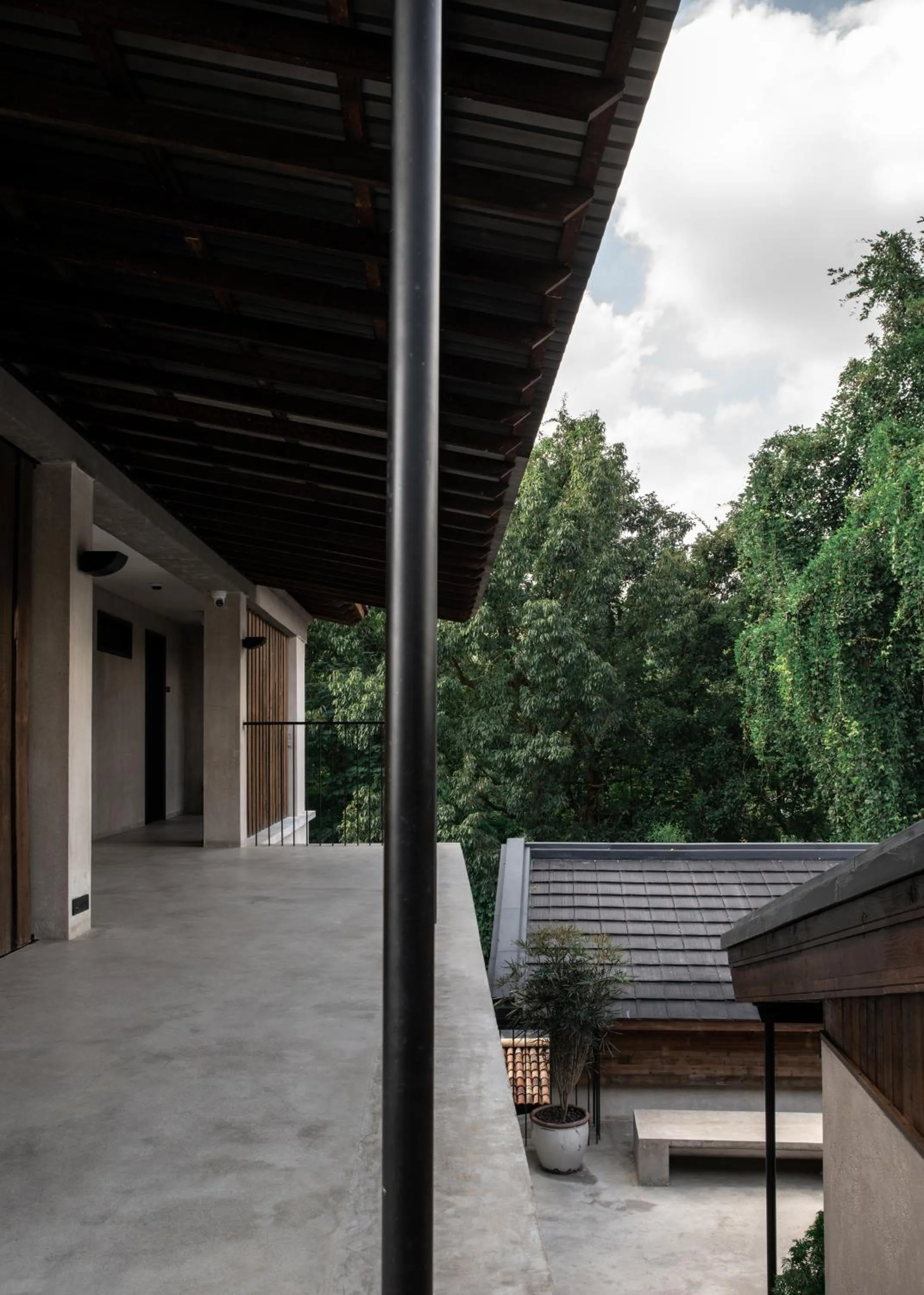 Inner courtyard view in Hangzhou West Lake Anyu Hotel