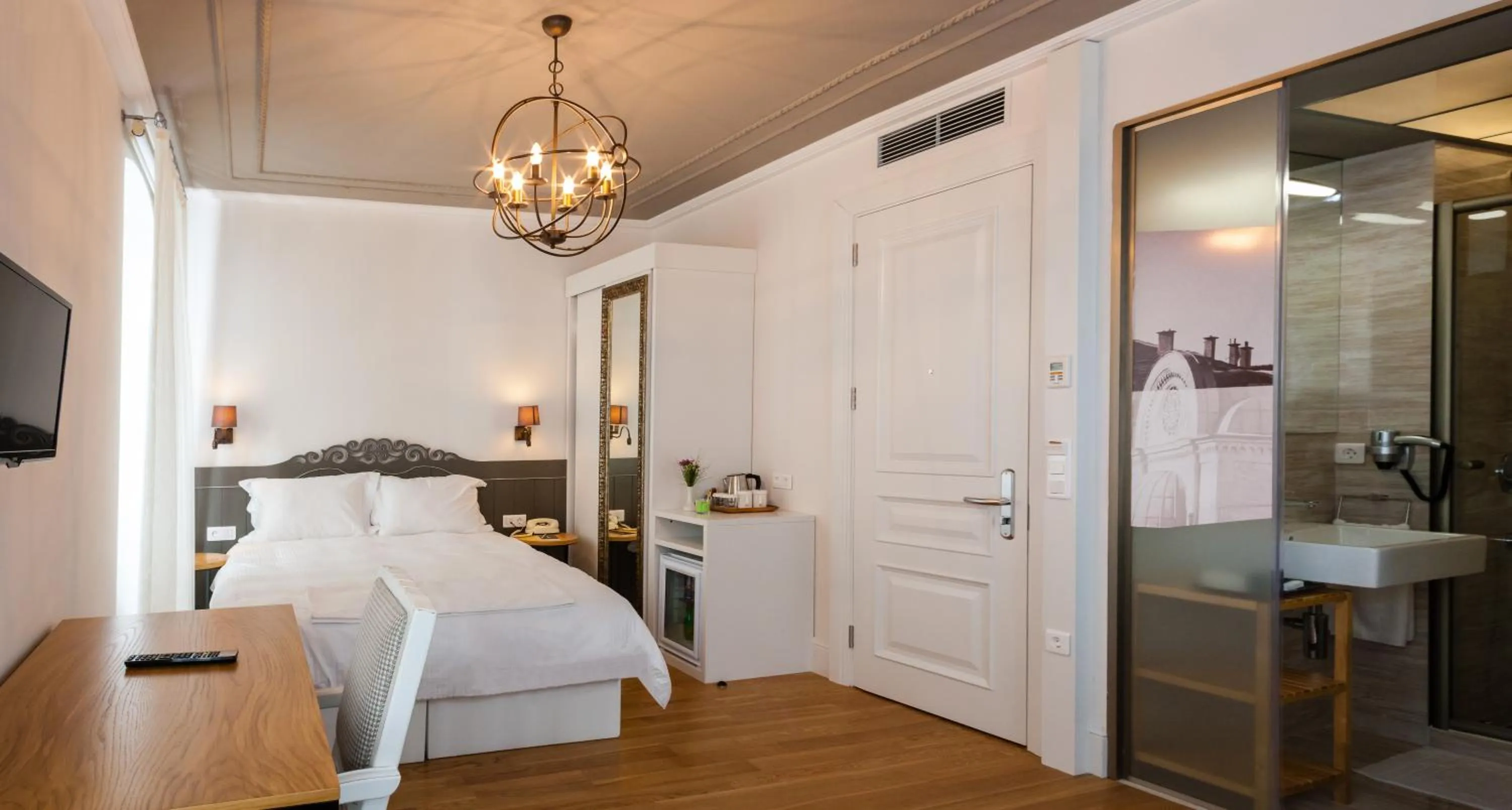 Bed in Pino Verde Hotel