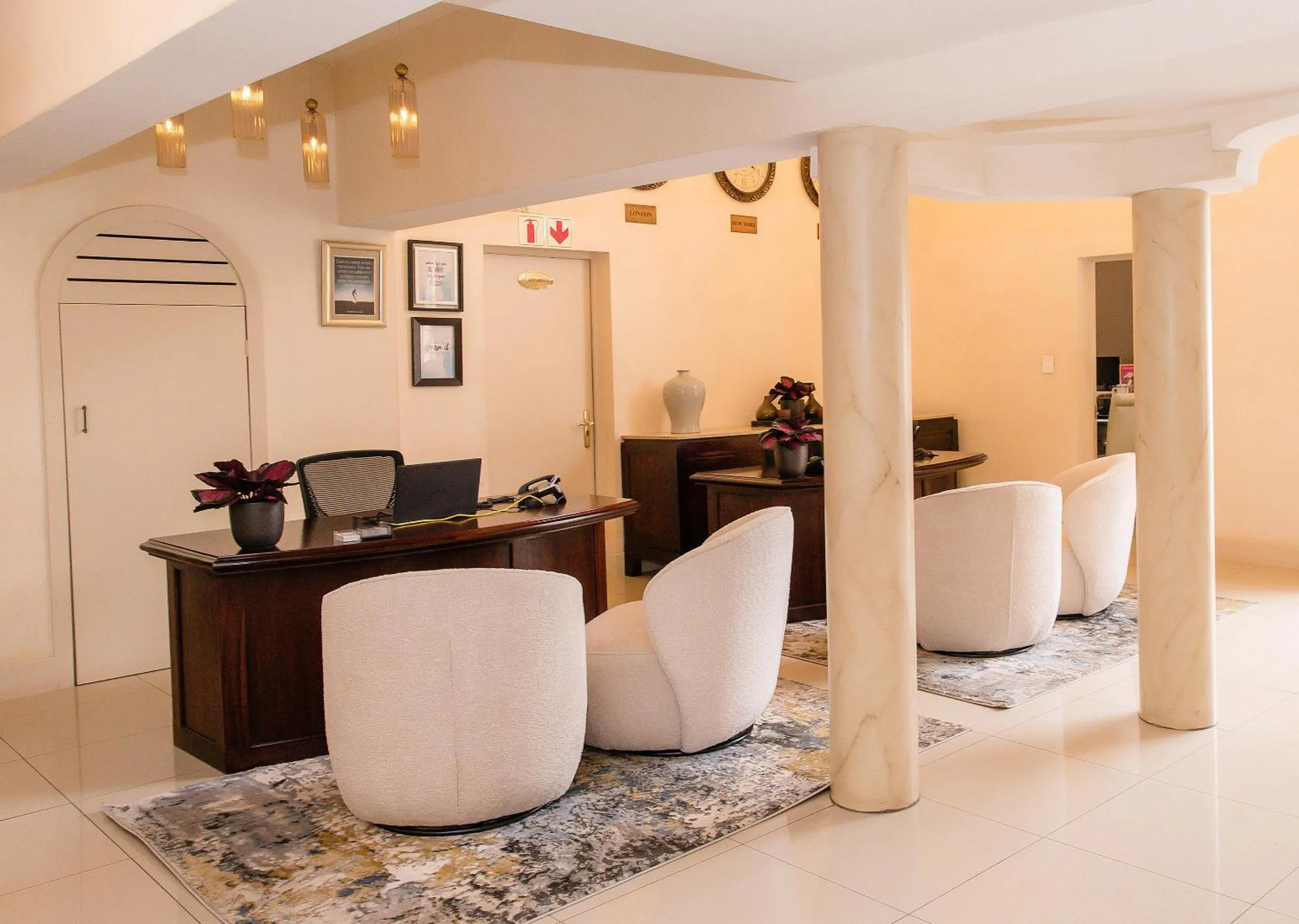 Lobby or reception in 10 2nd Avenue Houghton Estate by Dream Resorts