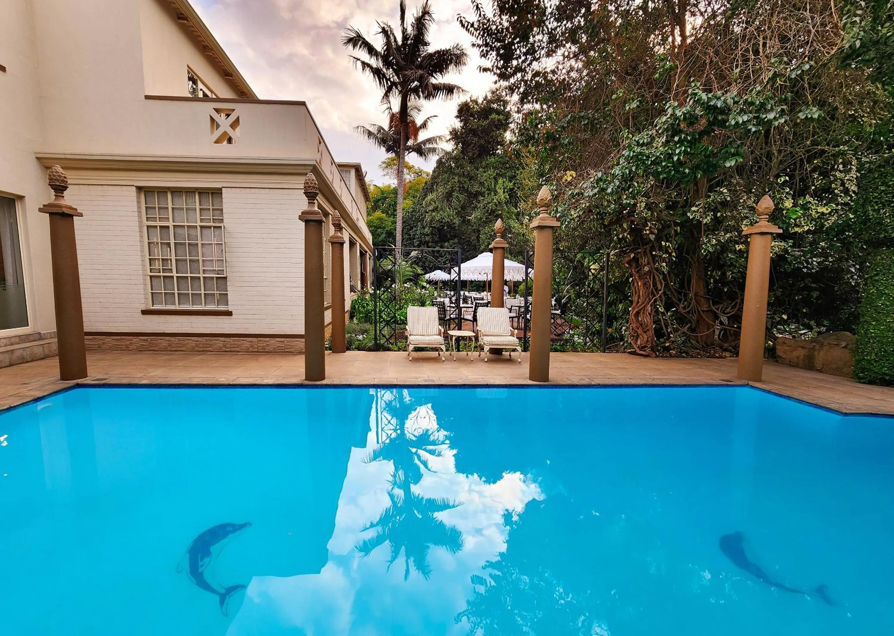 Day in 10 2nd Avenue Houghton Estate by Dream Resorts