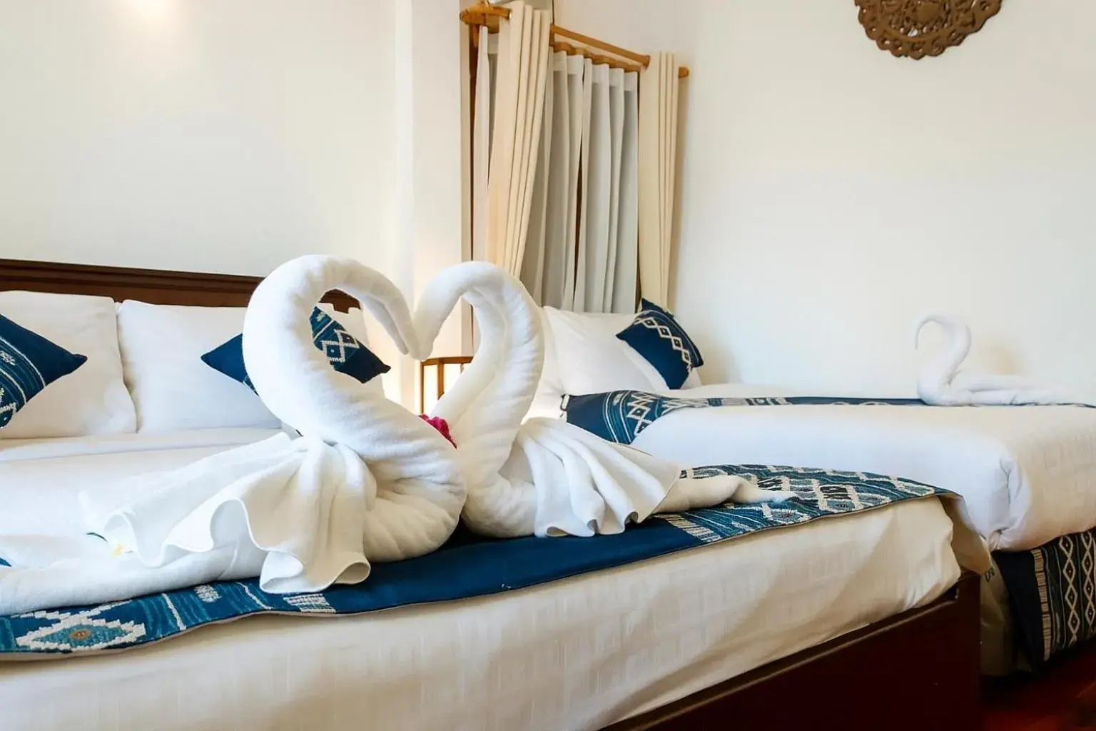 Bed in Villa Khili Namkhan Bed in Villa Khili Namkhan