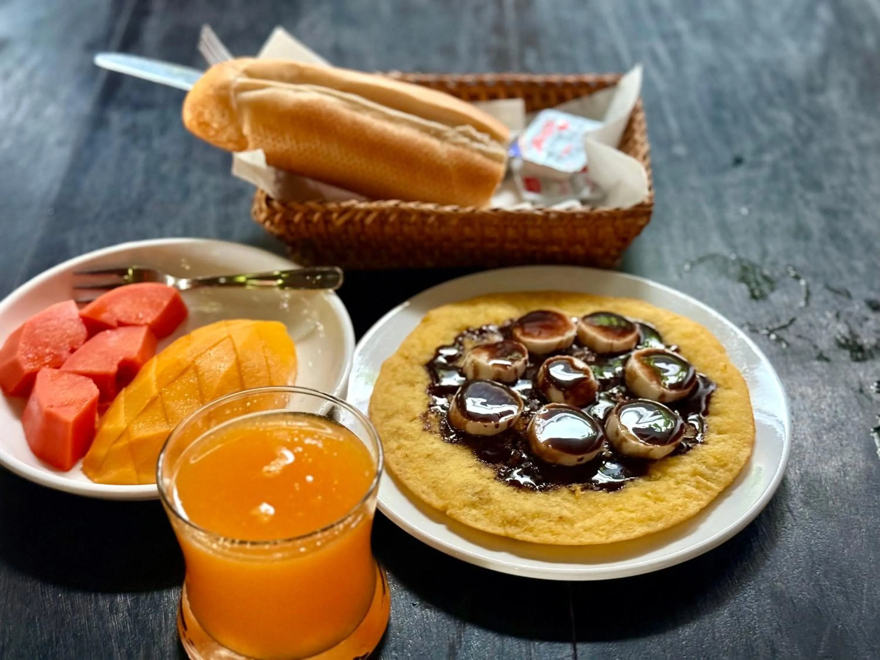 Food and drinks in Villa Khili Namkhan