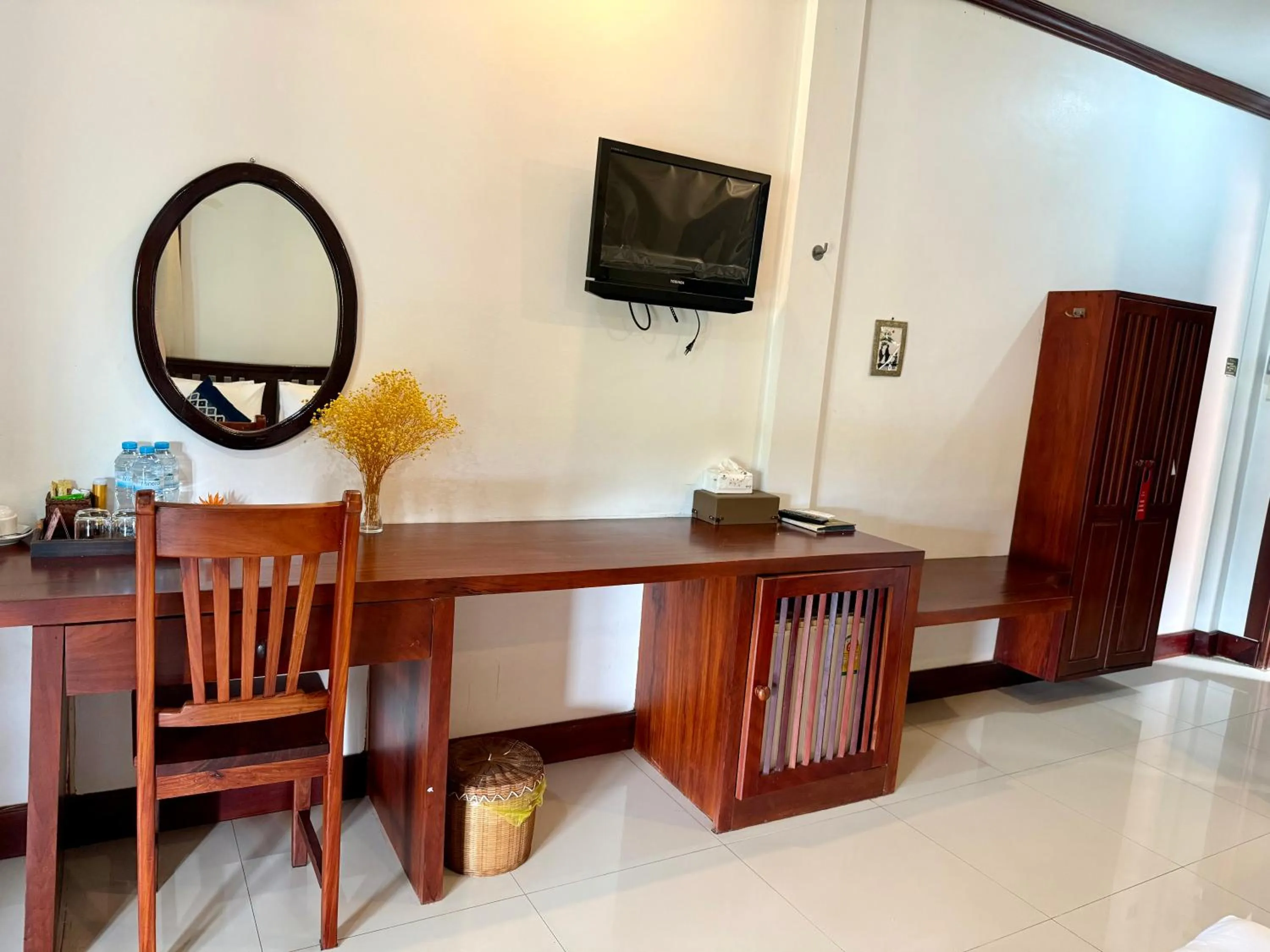 TV and multimedia in Villa Khili Namkhan