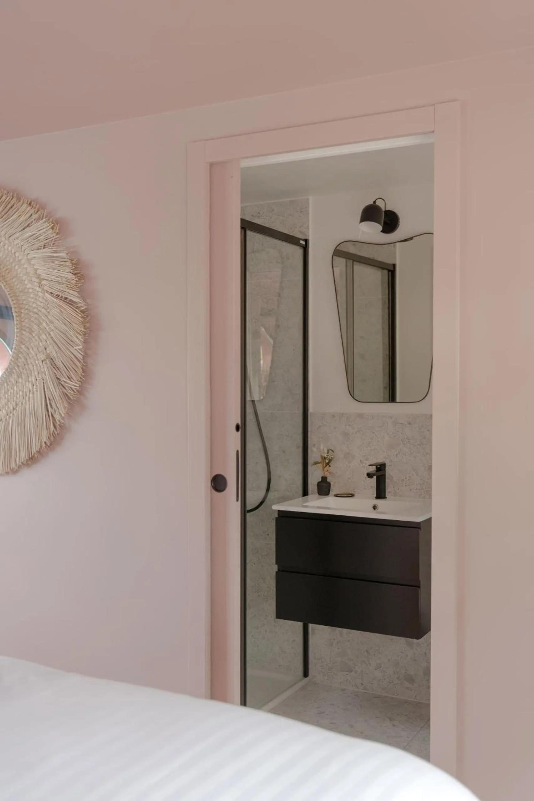 Five-Bedroom House in LA PENICHE - Bed And Bicycle - Aigues Mortes