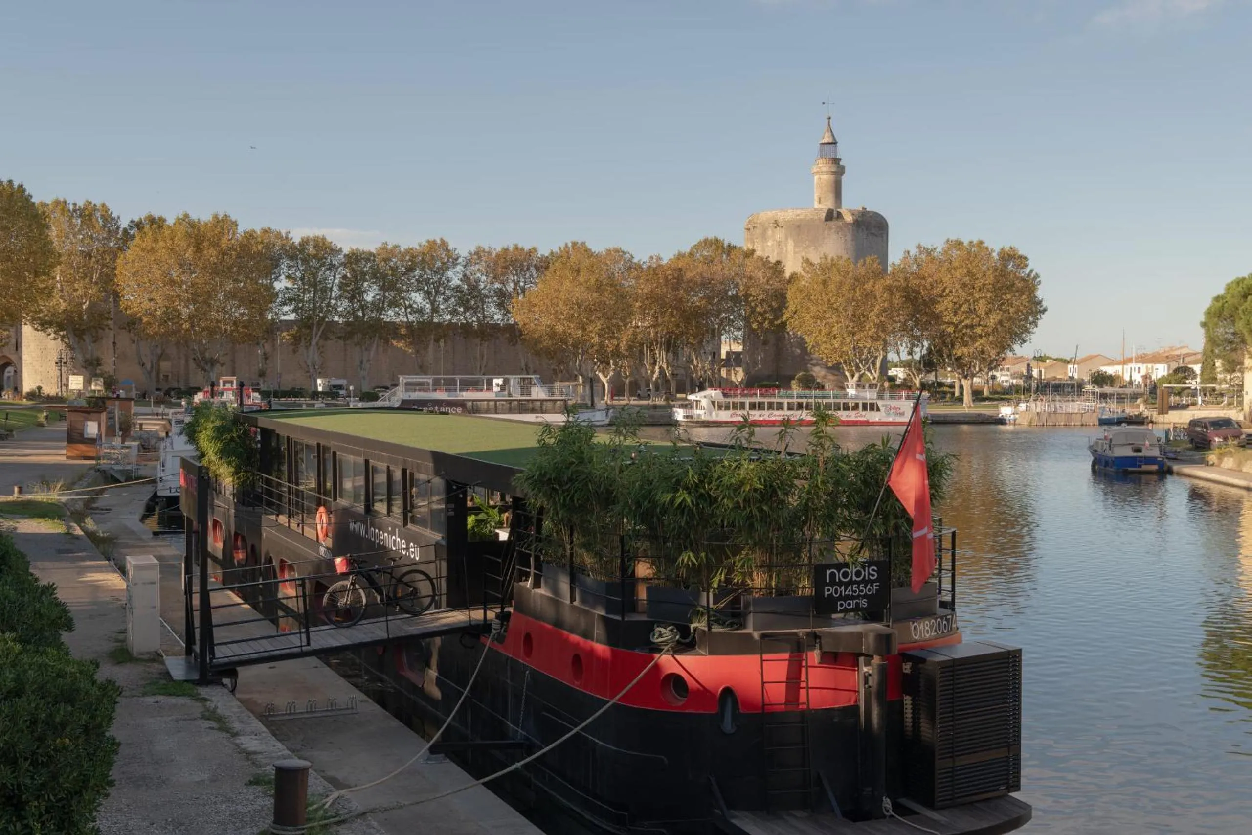 LA PENICHE - Bed And Bicycle - Aigues Mortes