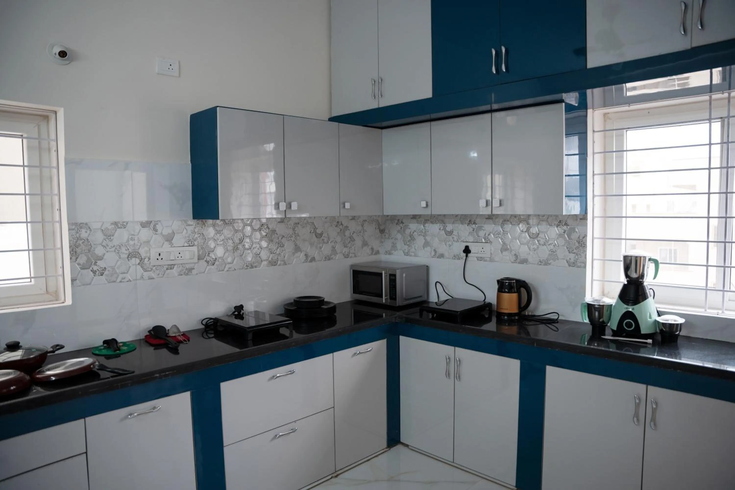 Yellow Bells Serviced Apartments Hitech City